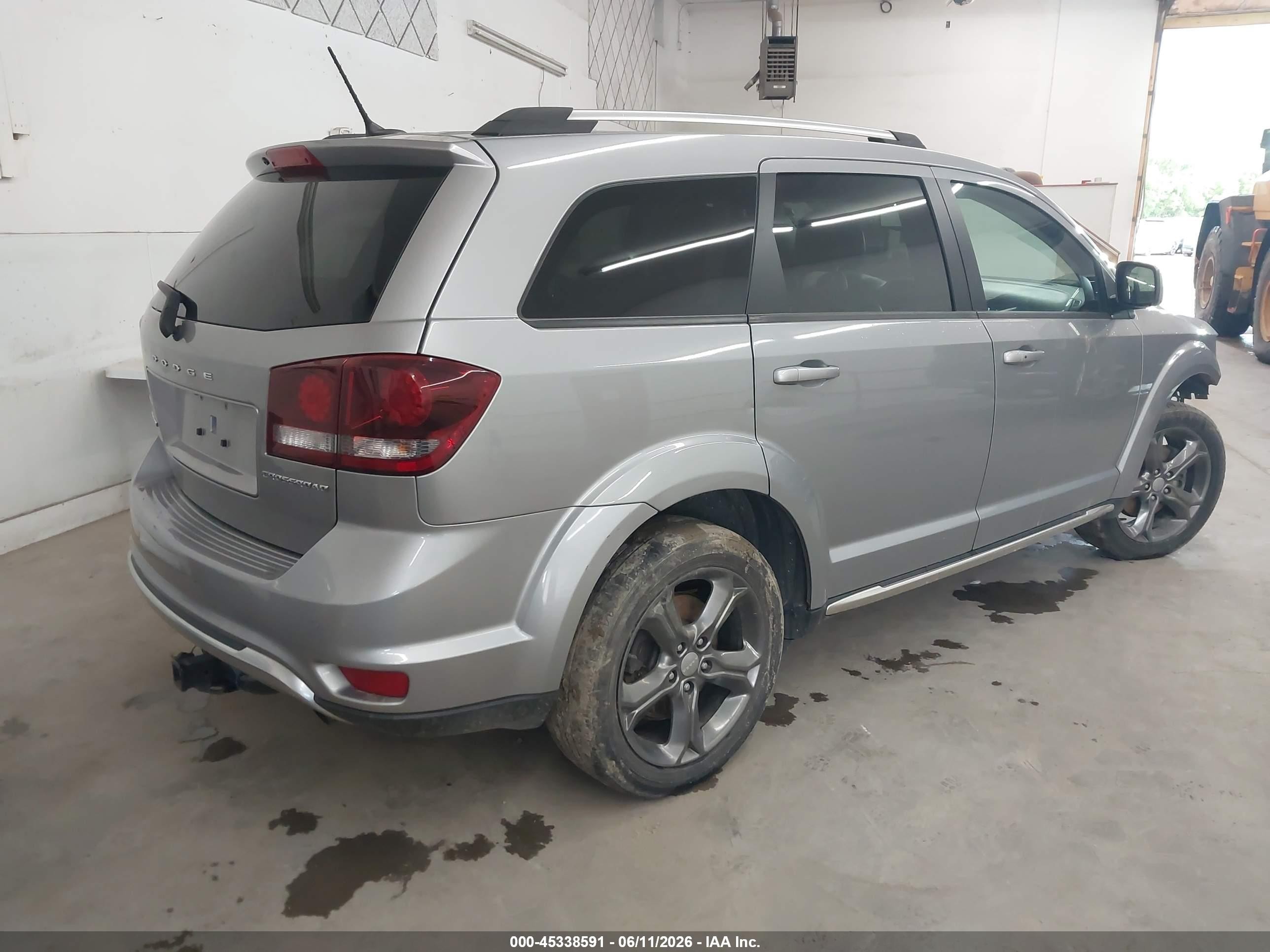 2015 Dodge Journey Crossroad Gray vin: 3C4PDCGB0FT735665