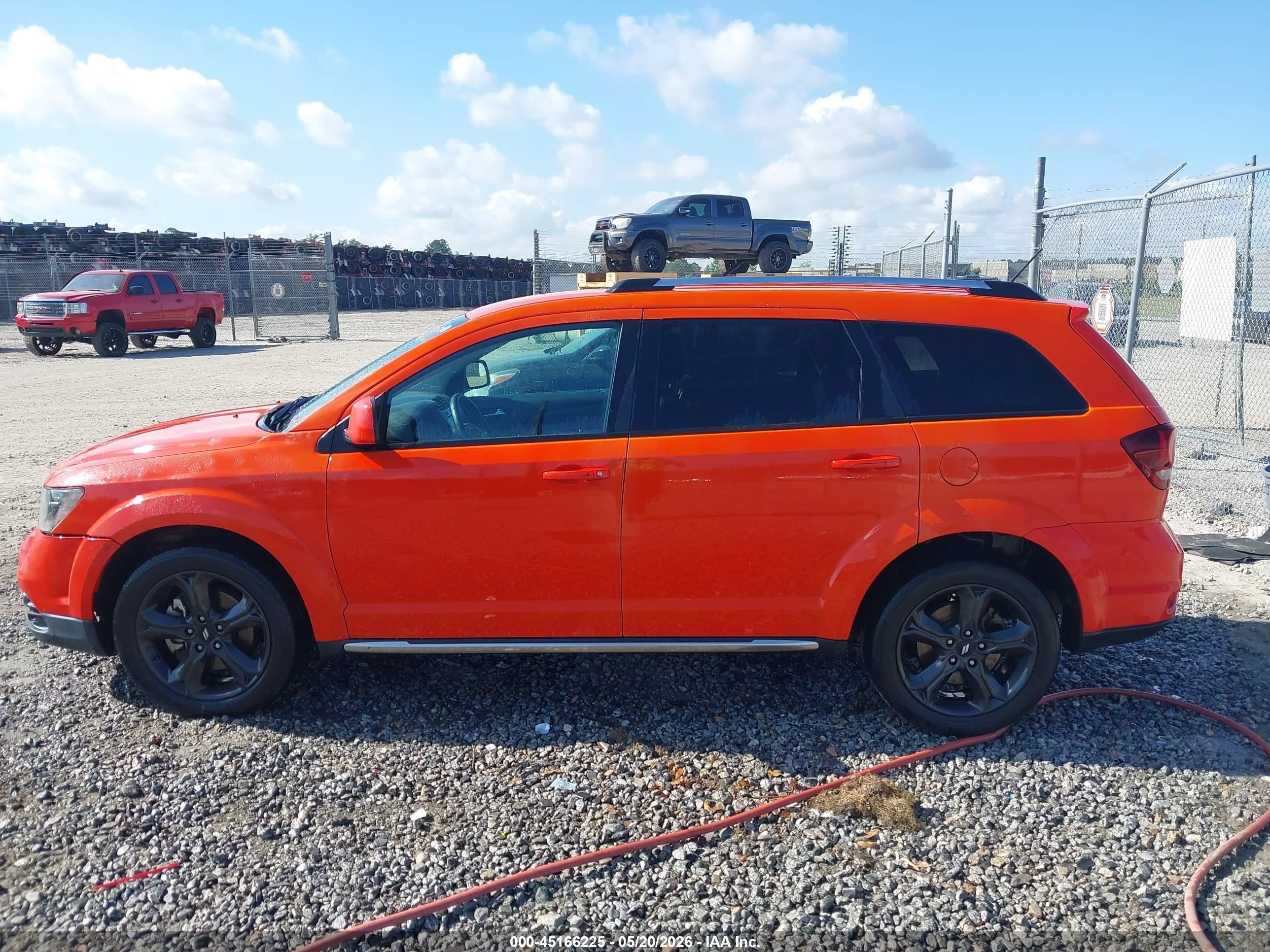 2018 Dodge Journey Crossroad Оранжевый vin: 3C4PDCGB0JT421846