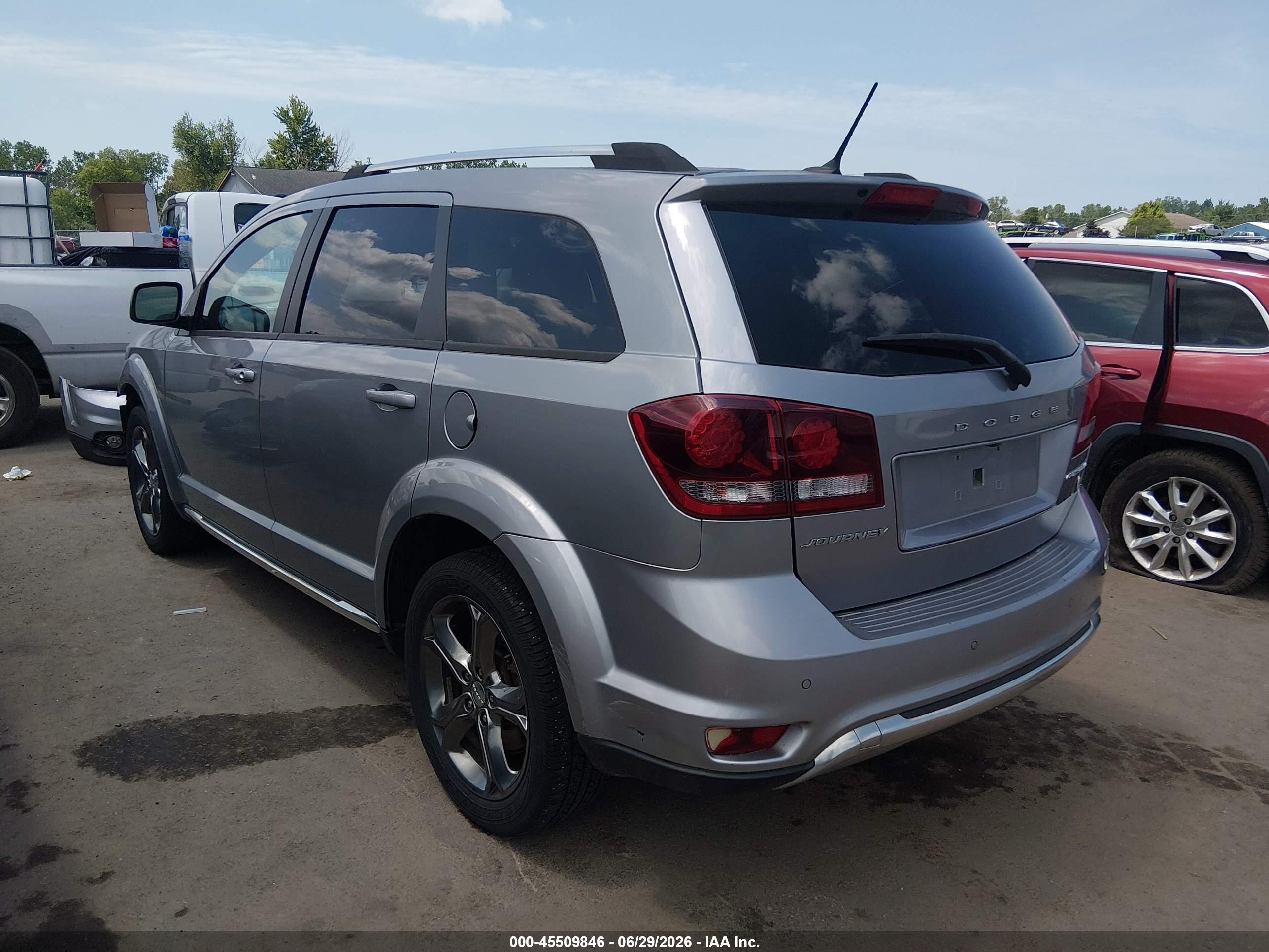 2015 Dodge Journey Crossroad Silver vin: 3C4PDCGB2FT727986