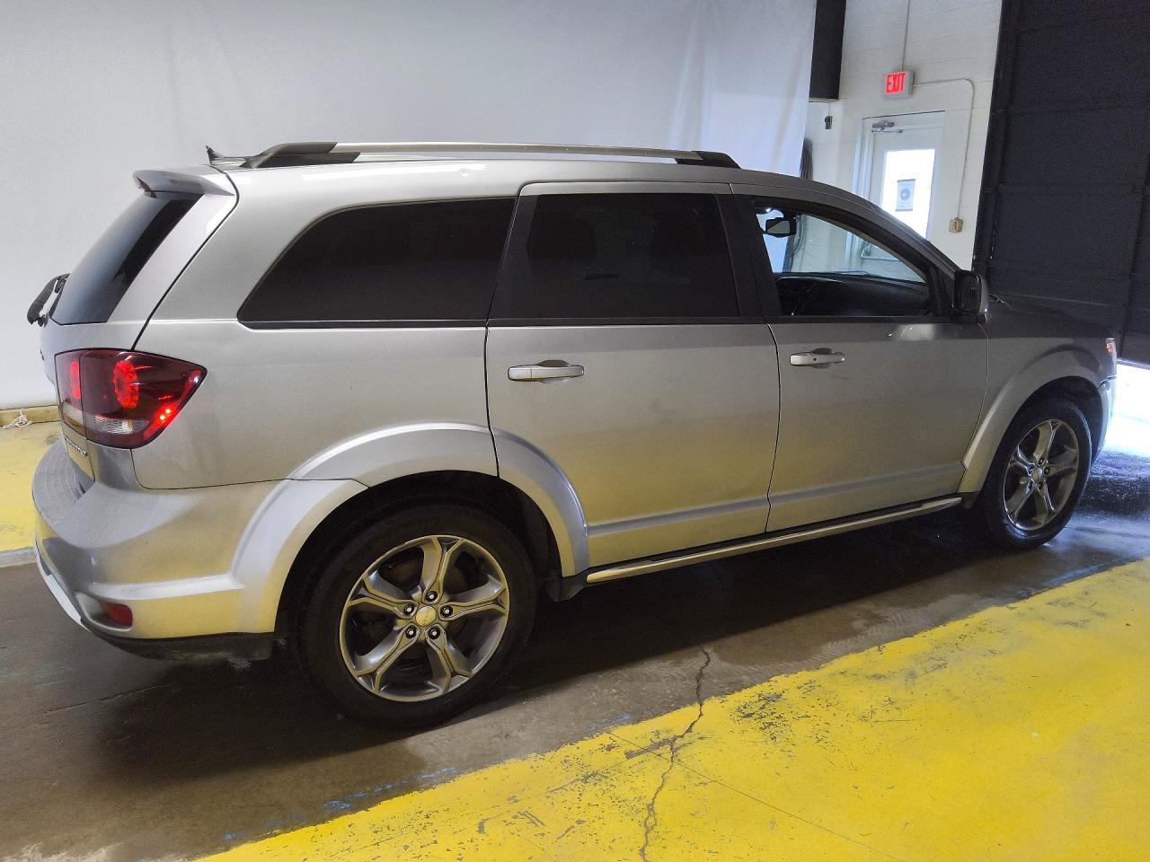 2017 Dodge Journey Crossroad Silver vin: 3C4PDCGB2HT524504