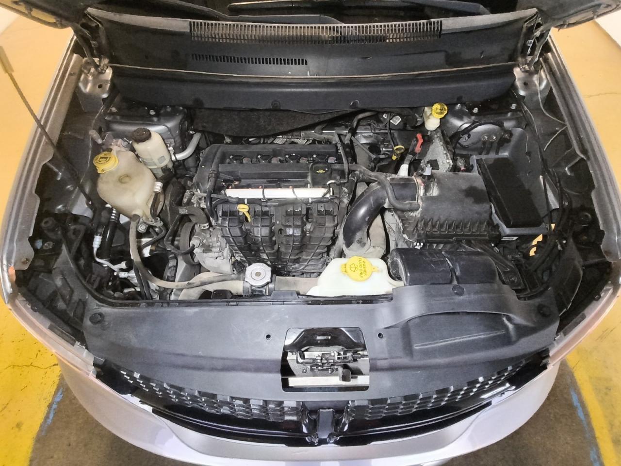 2017 Dodge Journey Crossroad Silver vin: 3C4PDCGB2HT524504 Damage: Air Conditioner, Blows Warm, Repair Required