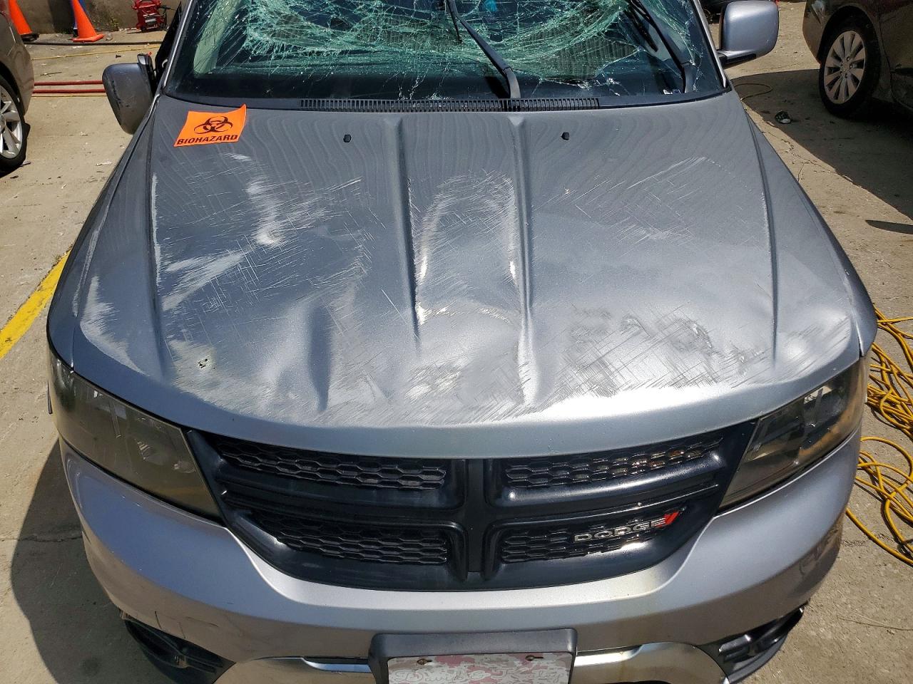 2020 Dodge Journey Crossroad Silver vin: 3C4PDCGB3LT201331