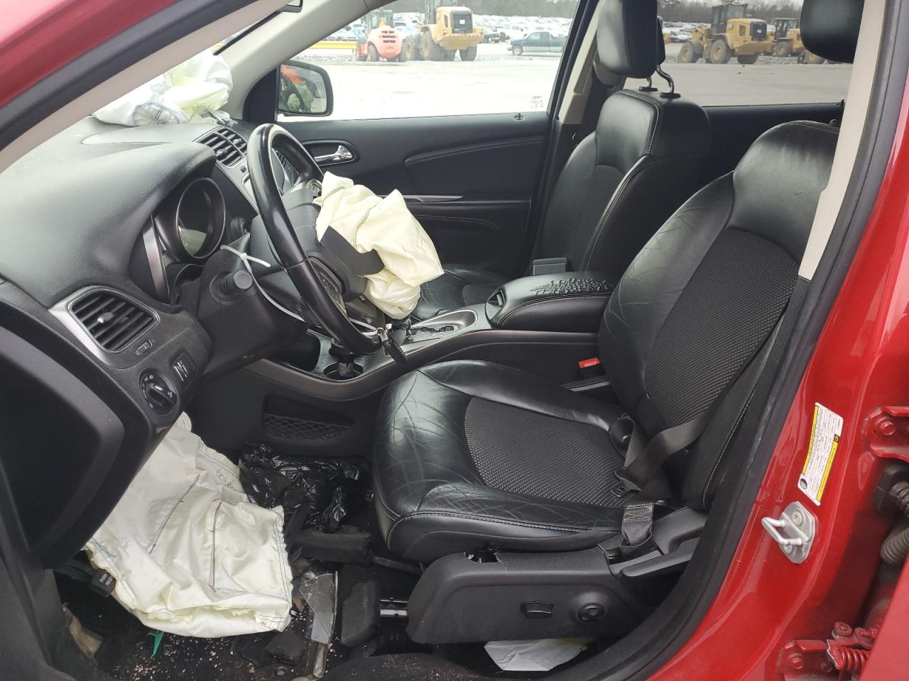 2020 Dodge Journey Crossroad Красный vin: 3C4PDCGB7LT268644 Damage: Left Front Seat Back, Worn, Replacement Required