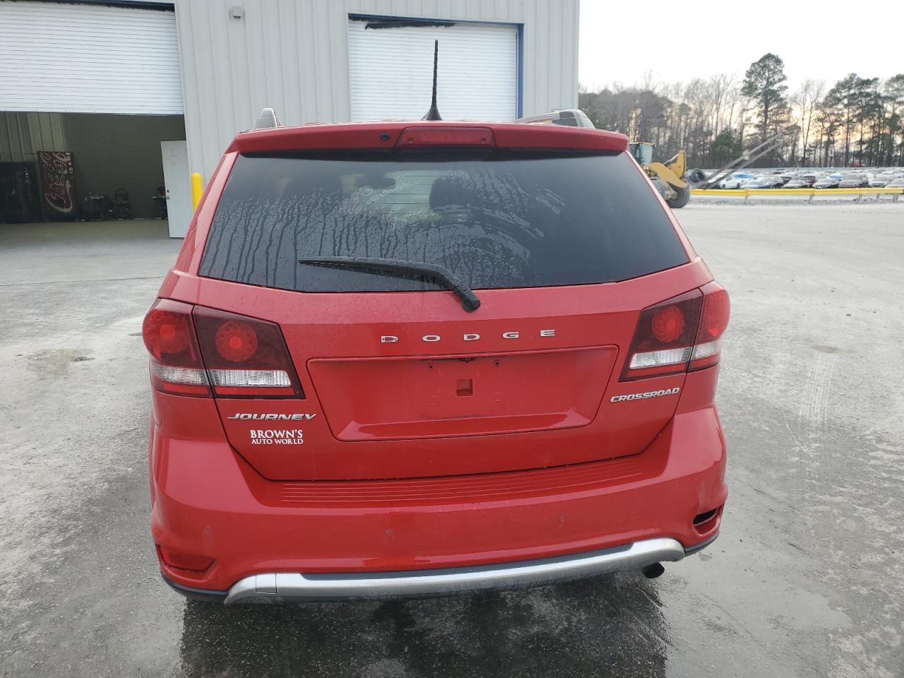 2020 Dodge Journey Crossroad Красный vin: 3C4PDCGB7LT268644 Damage: Rear Bumper, Dent(S) W/ Paint Dmg, 2 To 3 Inches
