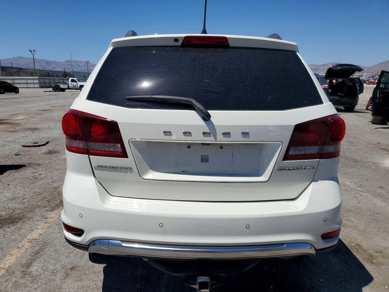 2015 Dodge Journey Crossroad White vin: 3C4PDCGB8FT737387