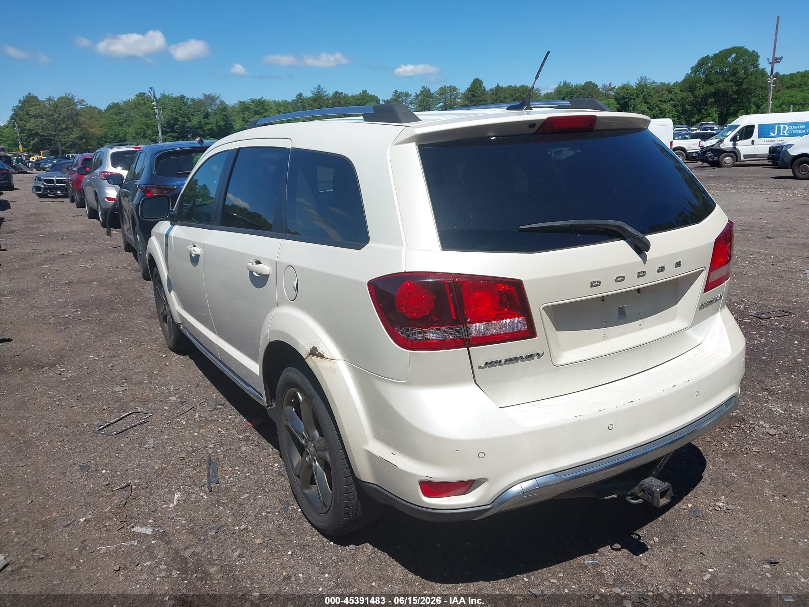 2015 Dodge Journey Crossroad White vin: 3C4PDCGBXFT566027