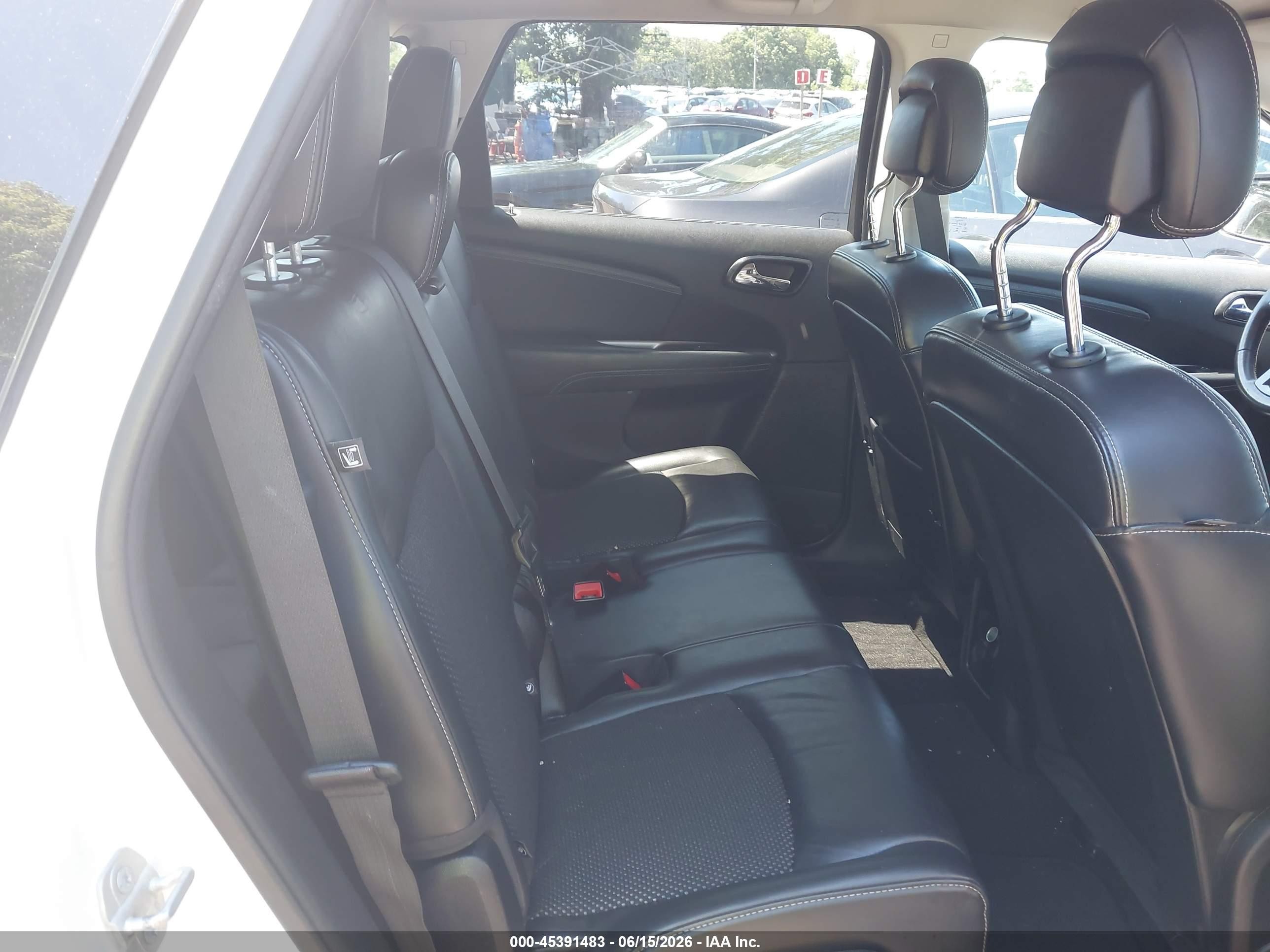 2015 Dodge Journey Crossroad White vin: 3C4PDCGBXFT566027