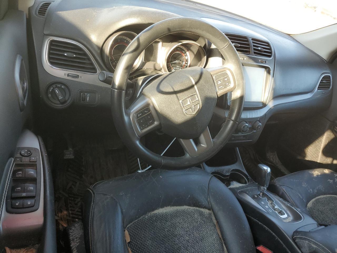 2018 Dodge Journey Crossroad Красный vin: 3C4PDCGBXJT252063