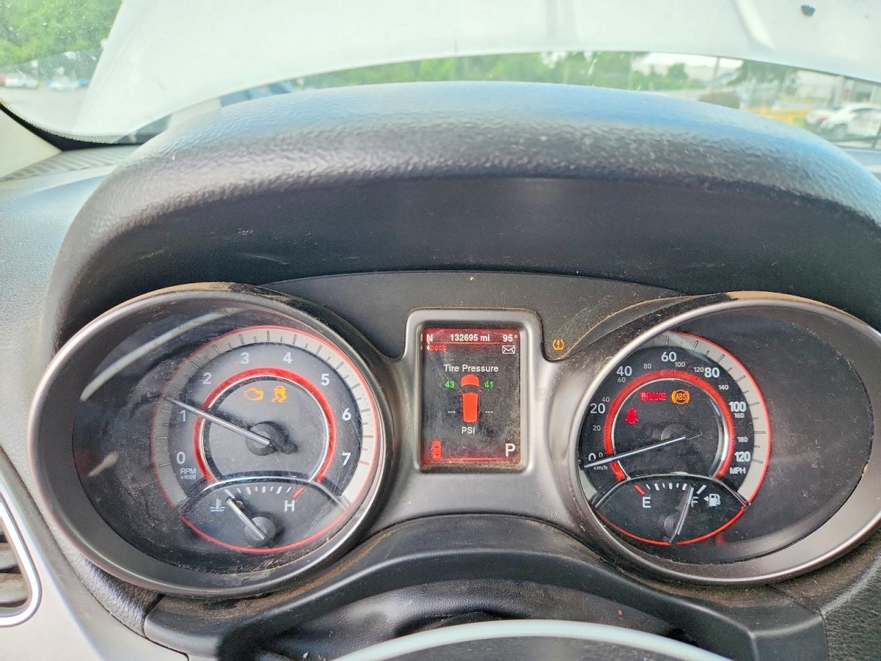 2014 Dodge Journey Crossroad Silver vin: 3C4PDCGG0ET261811
