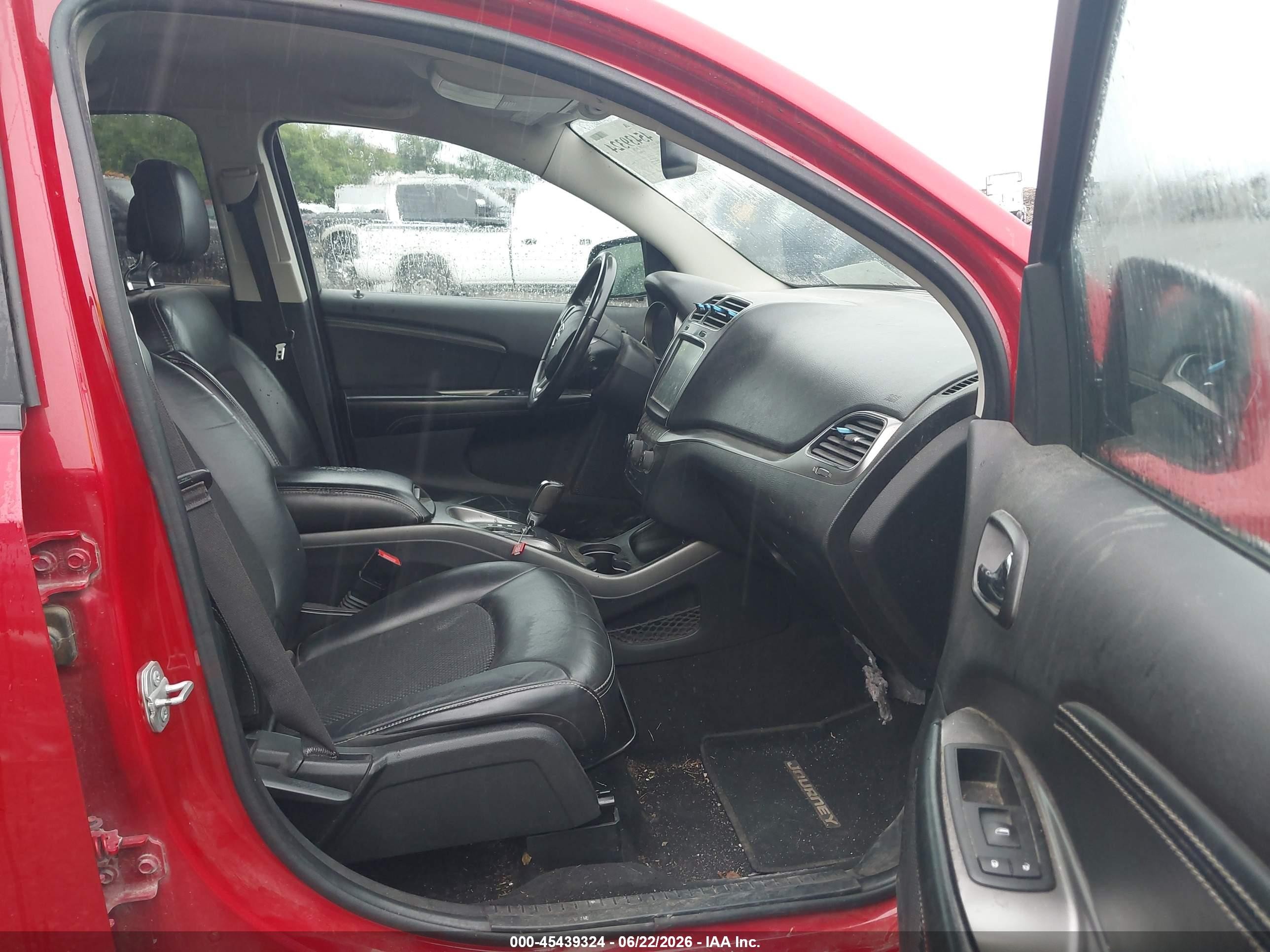 2015 Dodge Journey Crossroad Red vin: 3C4PDCGG1FT632363