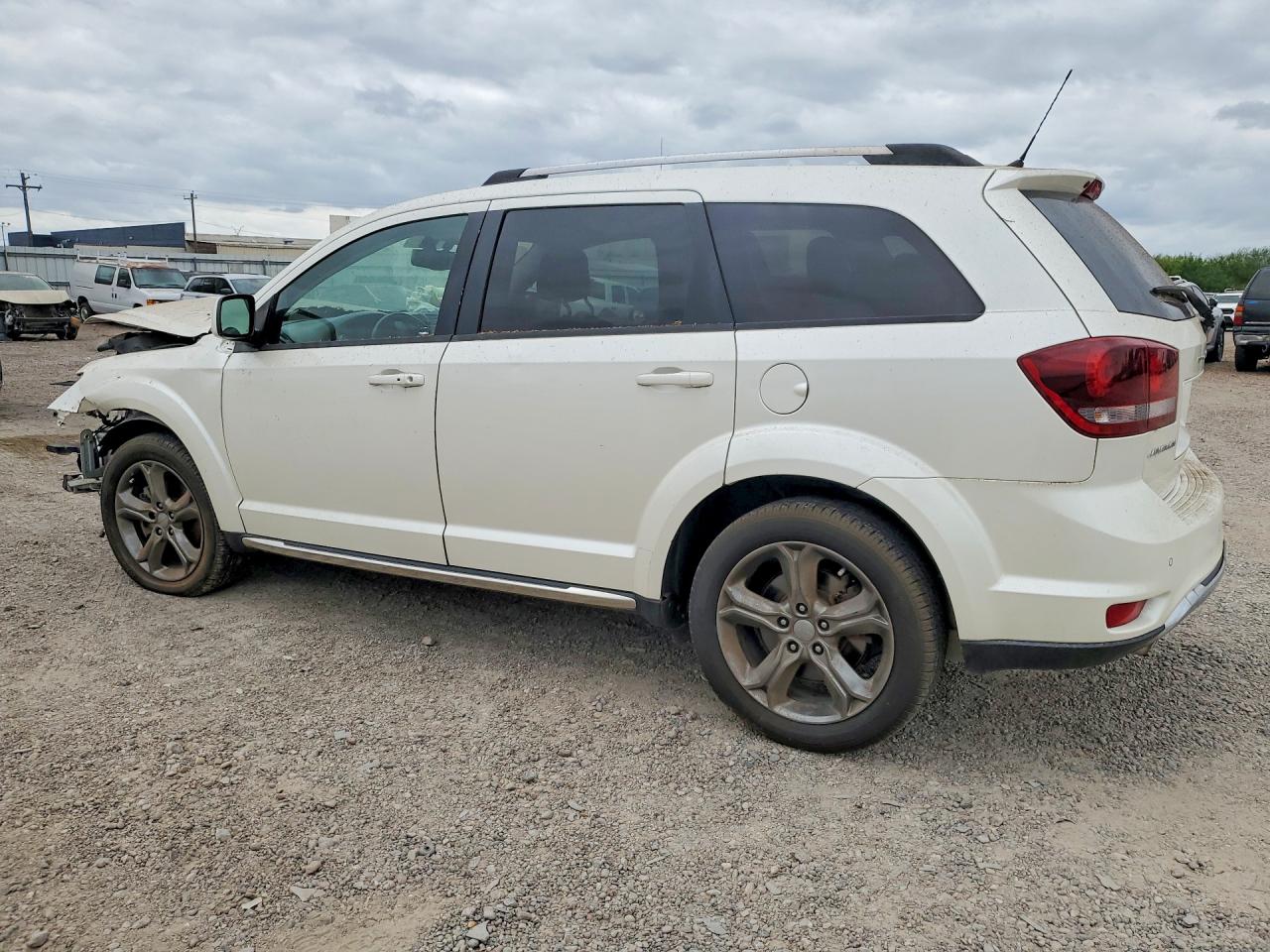 2016 Dodge Journey Crossroad Cream vin: 3C4PDCGG1GT250559