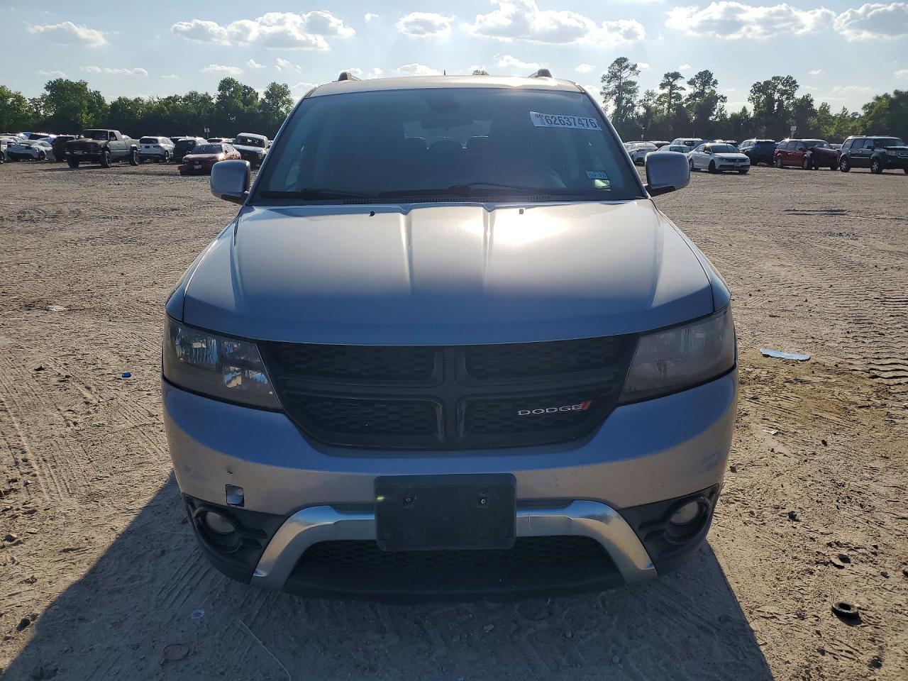 2018 Dodge Journey Crossroad Серебряный vin: 3C4PDCGG1JT378873