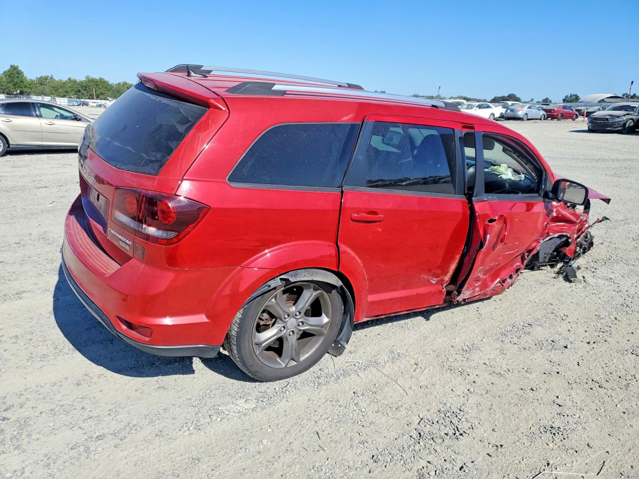 2017 Dodge Journey Crossroad Red vin: 3C4PDCGG2HT522814