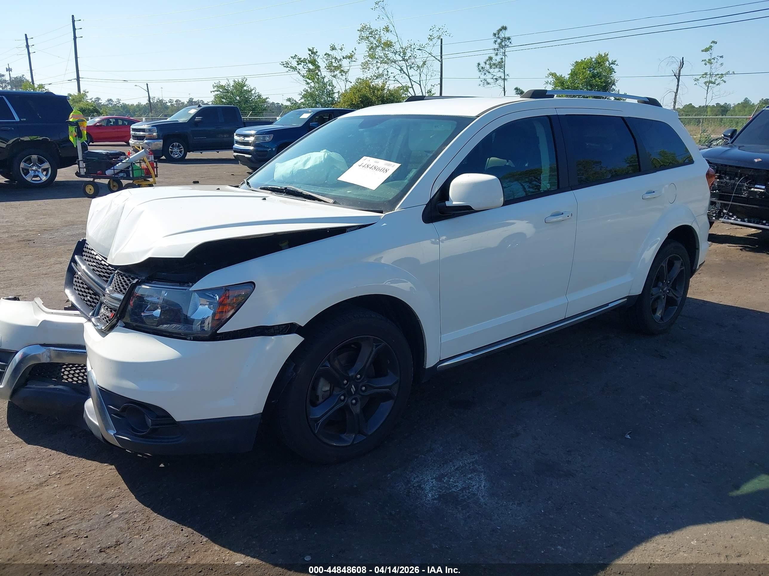 2018 Dodge Journey Crossroad White vin: 3C4PDCGG2JT216329