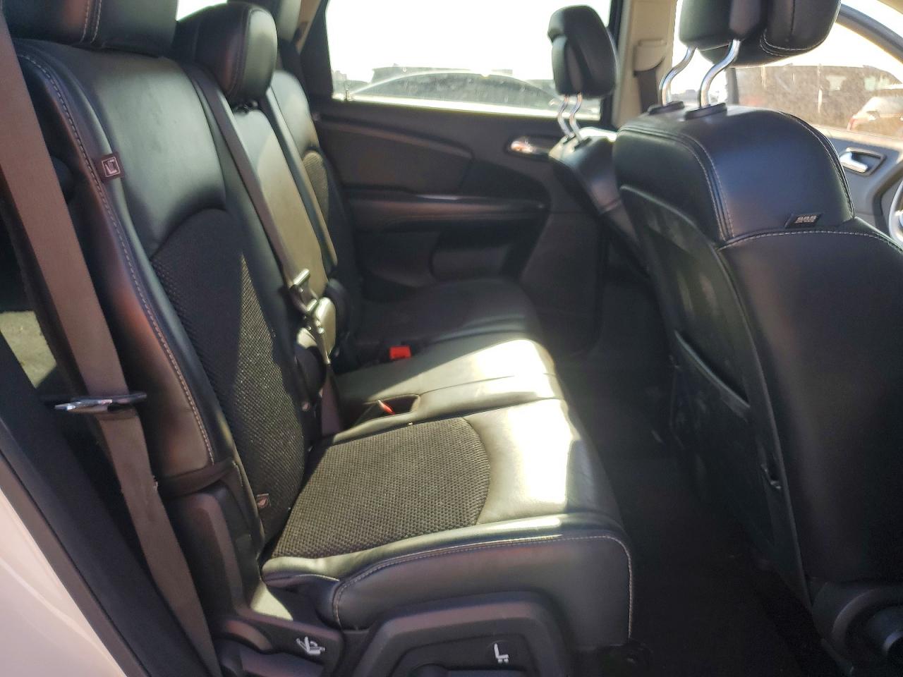 2018 Dodge Journey Crossroad White vin: 3C4PDCGG2JT517215