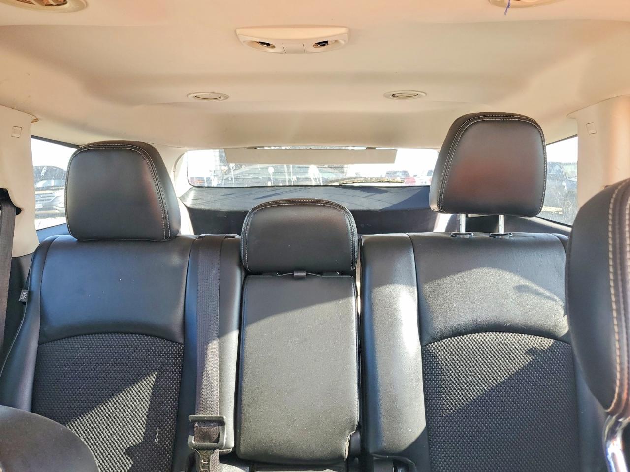 2018 Dodge Journey Crossroad White vin: 3C4PDCGG2JT517215