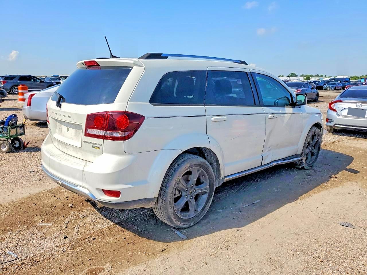 2019 Dodge Journey Crossroad White vin: 3C4PDCGG2KT686684