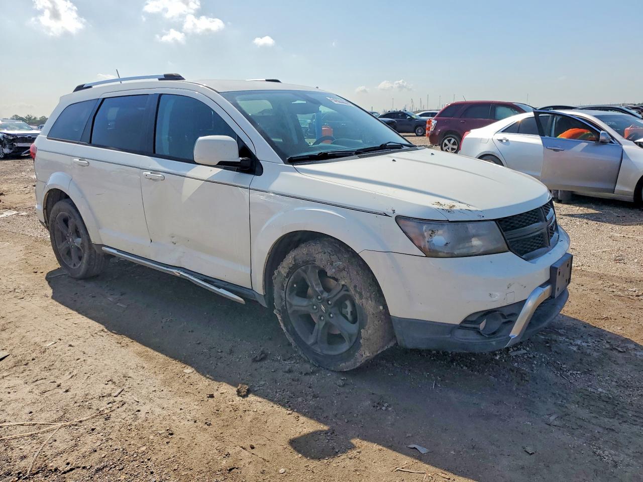 2019 Dodge Journey Crossroad White vin: 3C4PDCGG2KT686684