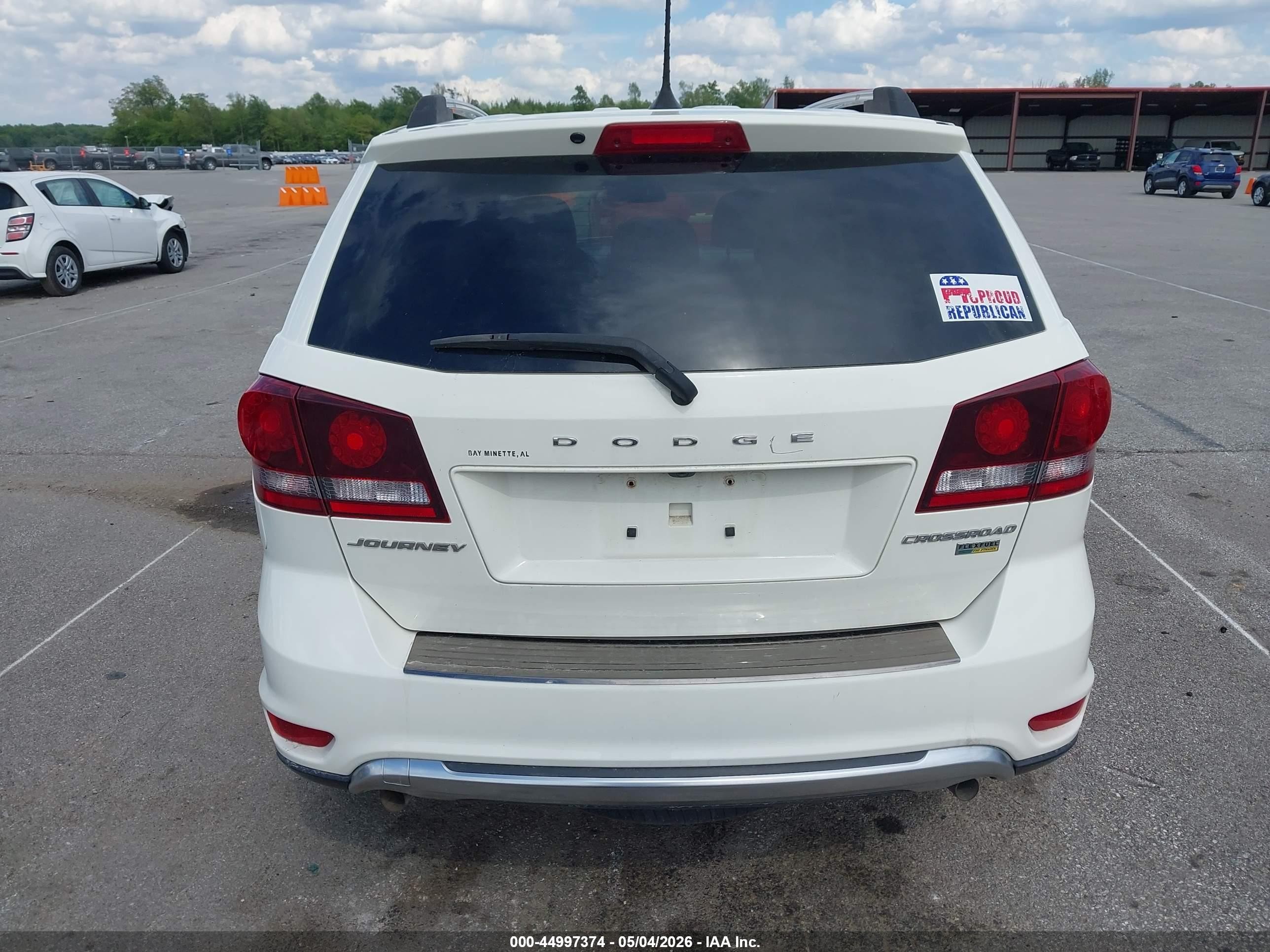 2019 Dodge Journey Crossroad White vin: 3C4PDCGG2KT707548