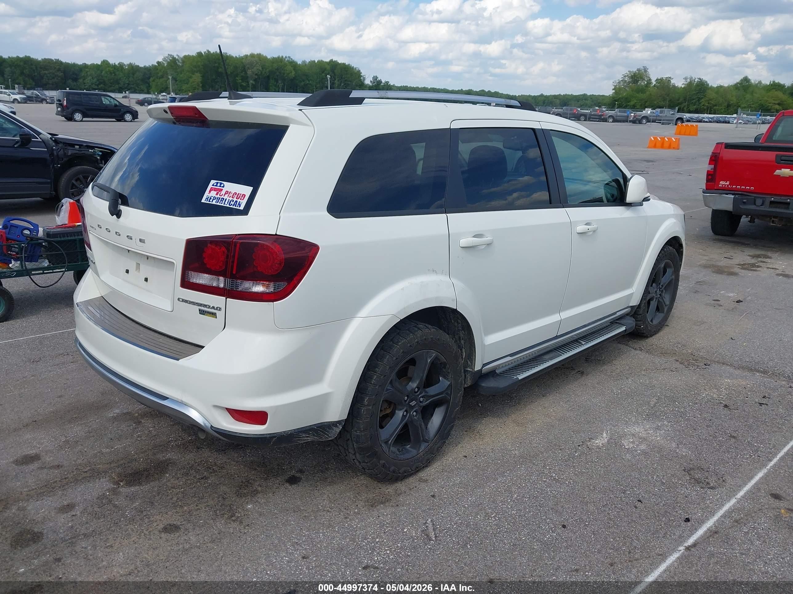 2019 Dodge Journey Crossroad White vin: 3C4PDCGG2KT707548