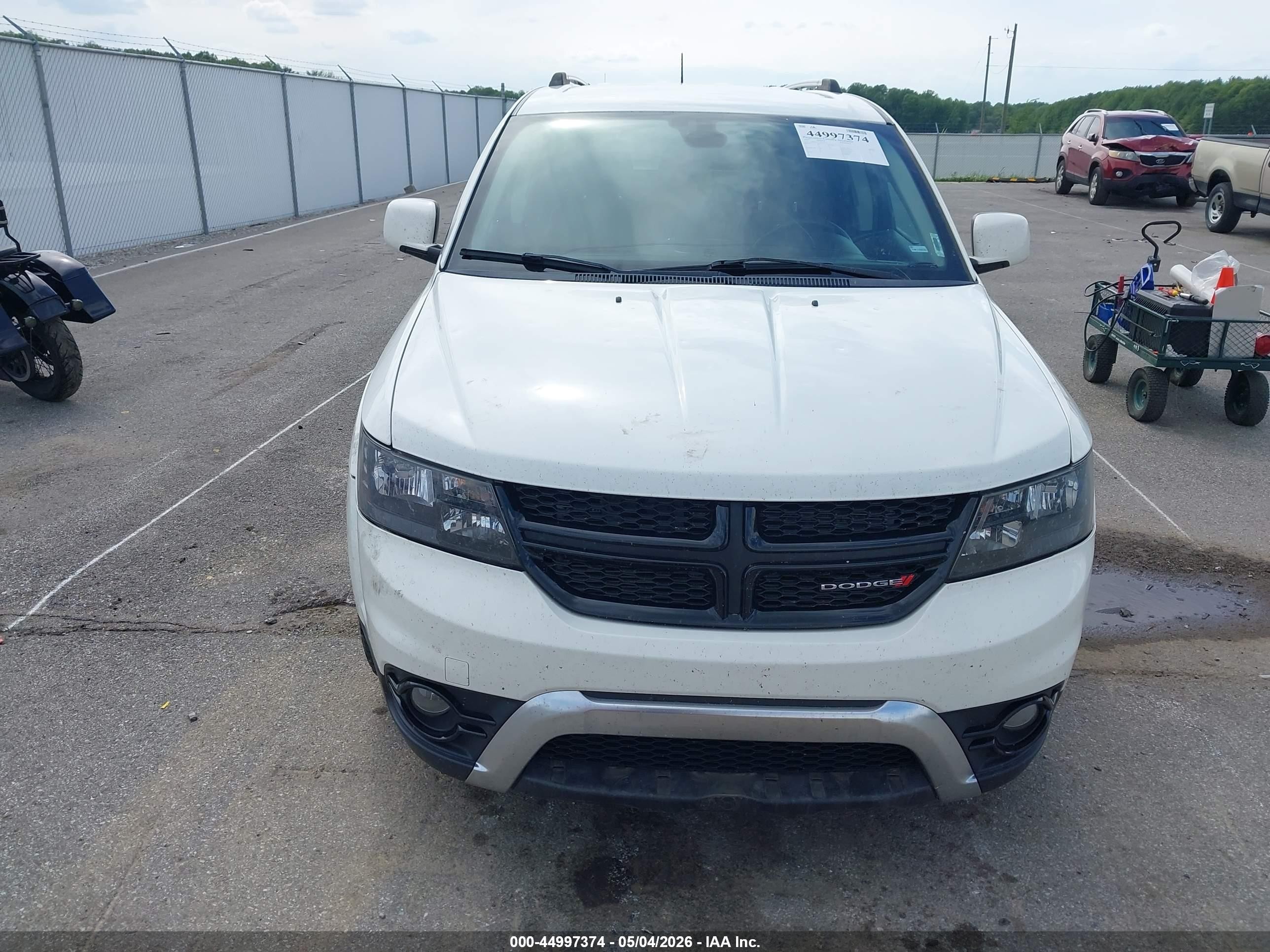 2019 Dodge Journey Crossroad White vin: 3C4PDCGG2KT707548