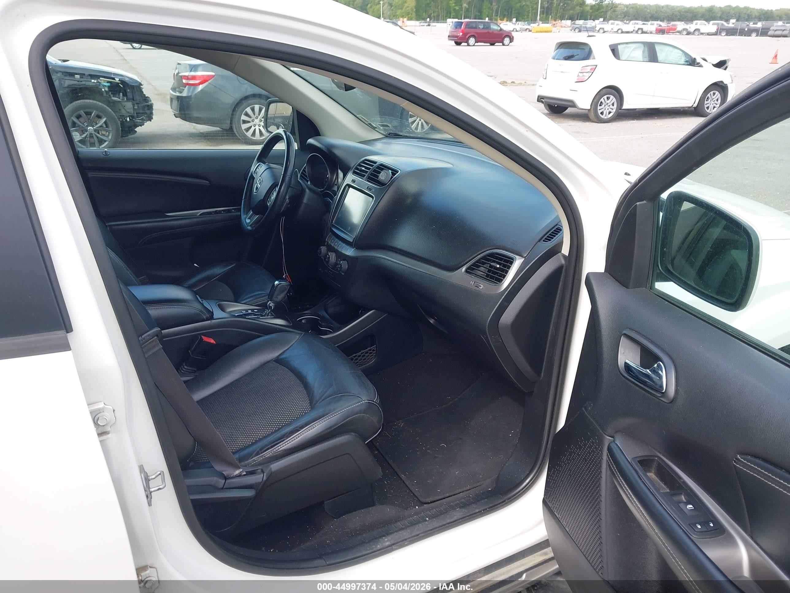 2019 Dodge Journey Crossroad White vin: 3C4PDCGG2KT707548