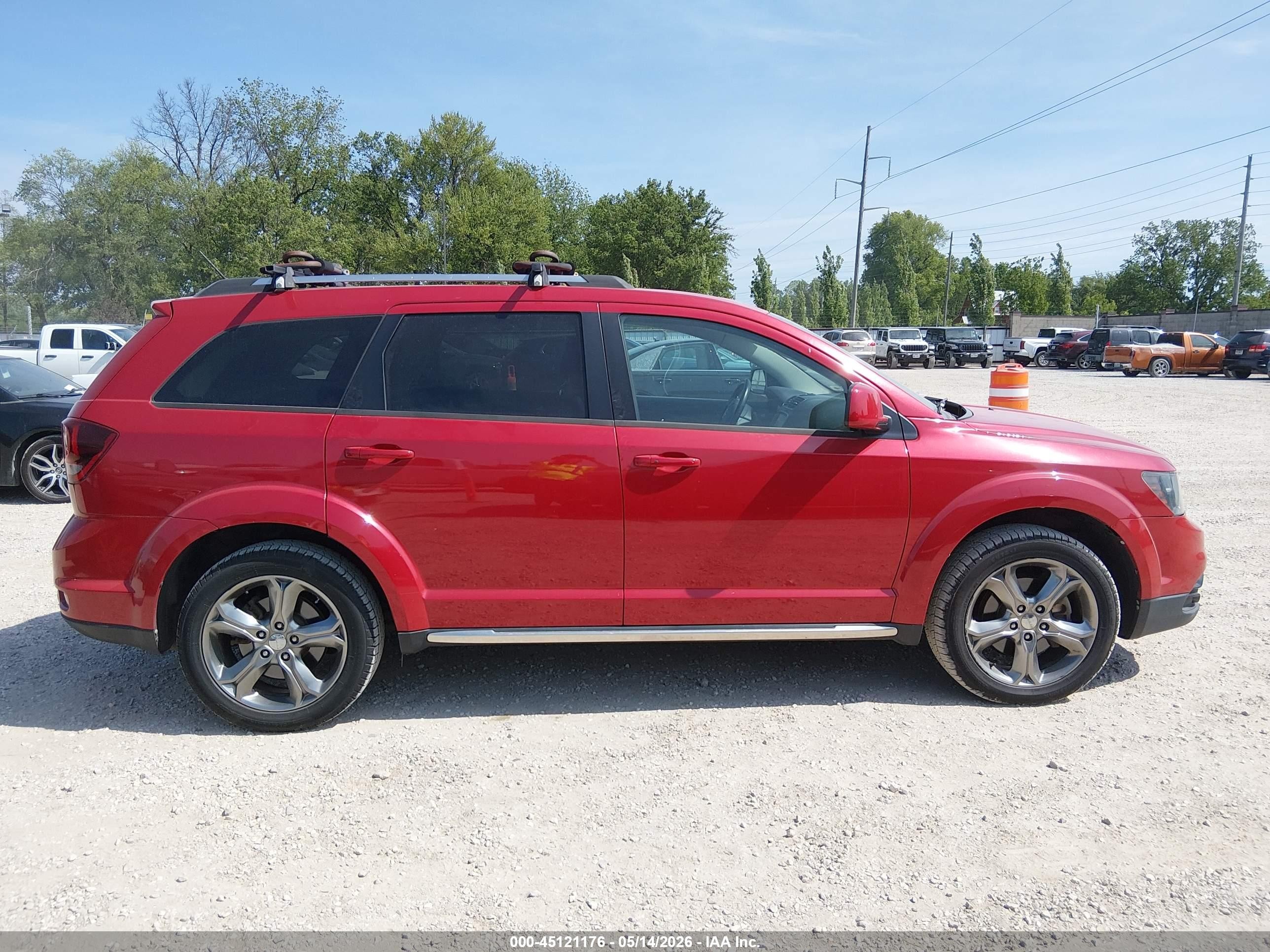 2017 Dodge Journey Crossroad Plus Red vin: 3C4PDCGG3HT536012