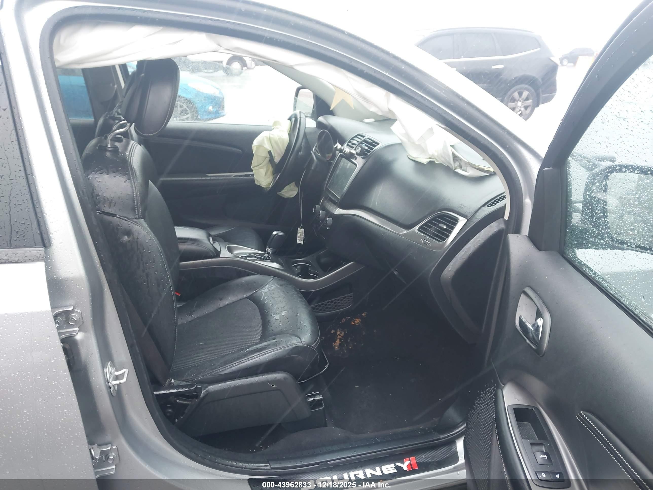 2018 Dodge Journey Crossroad Silver vin: 3C4PDCGG4JT475744