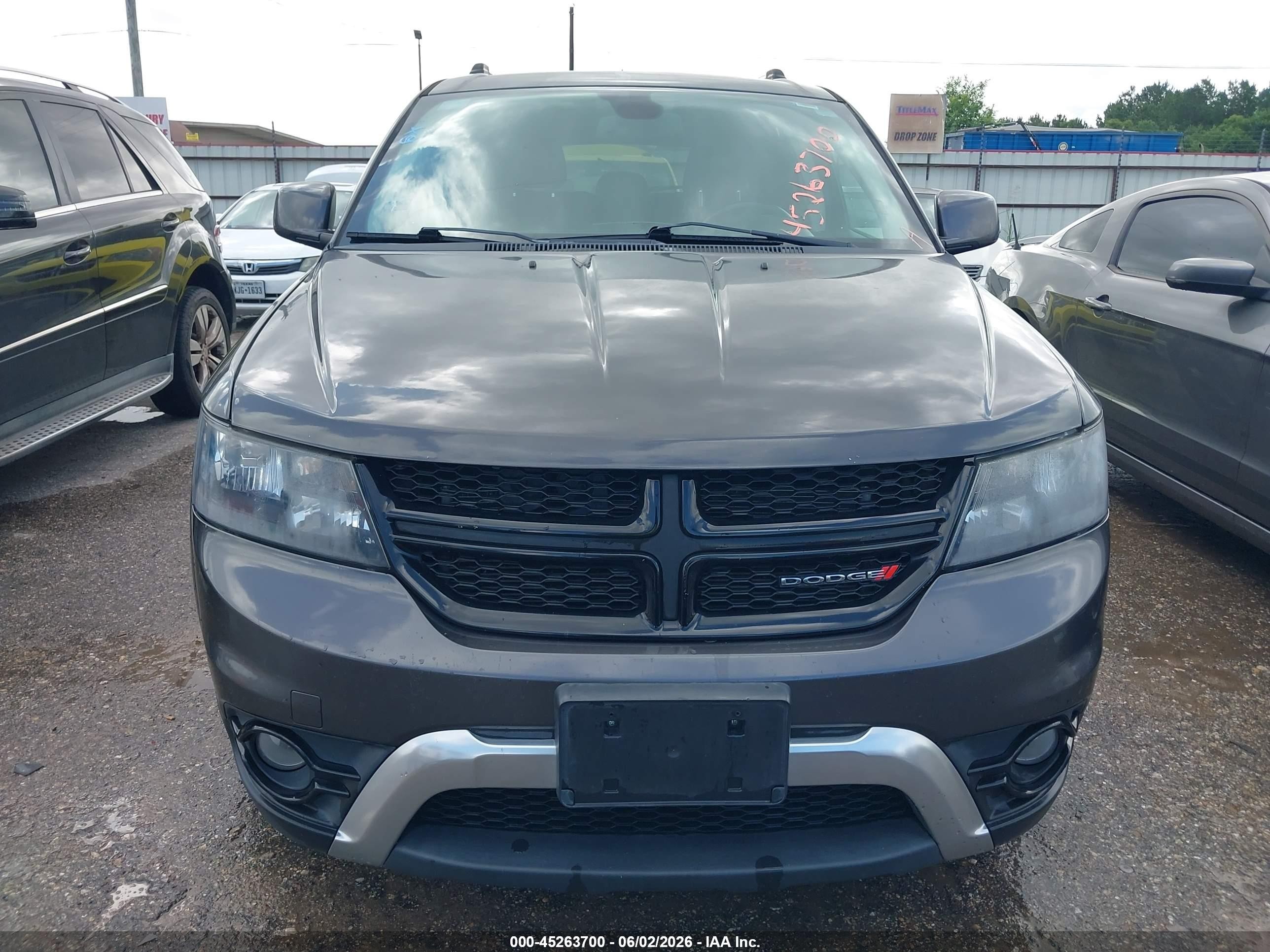 2019 Dodge Journey Crossroad Gray vin: 3C4PDCGG8KT783226