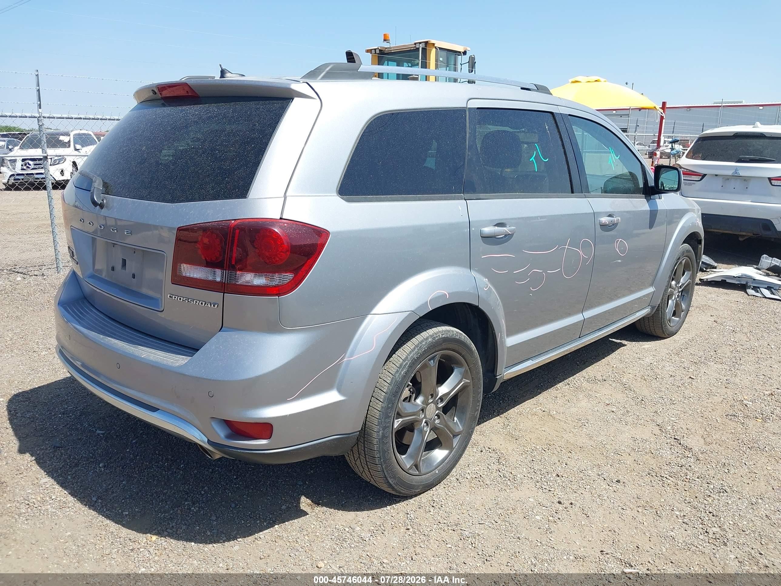 2015 Dodge Journey Crossroad Silver vin: 3C4PDCGGXFT679682