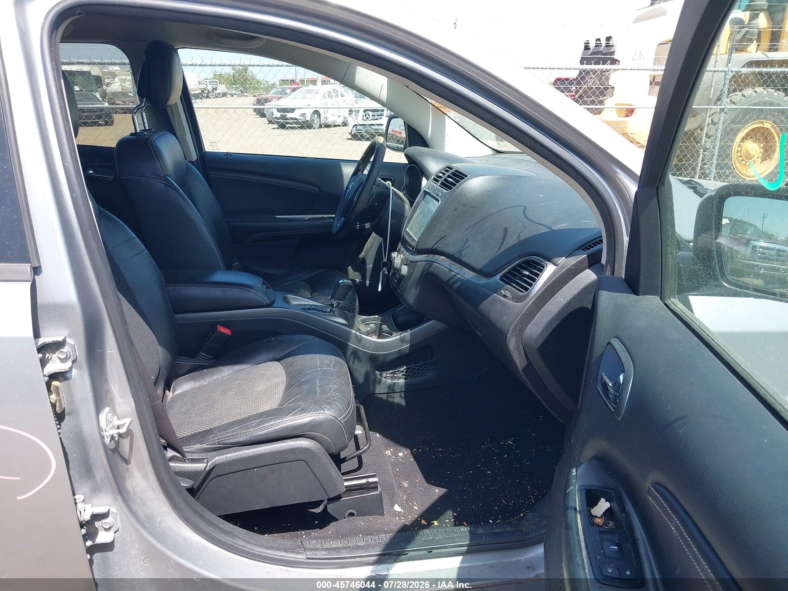 2015 Dodge Journey Crossroad Silver vin: 3C4PDCGGXFT679682