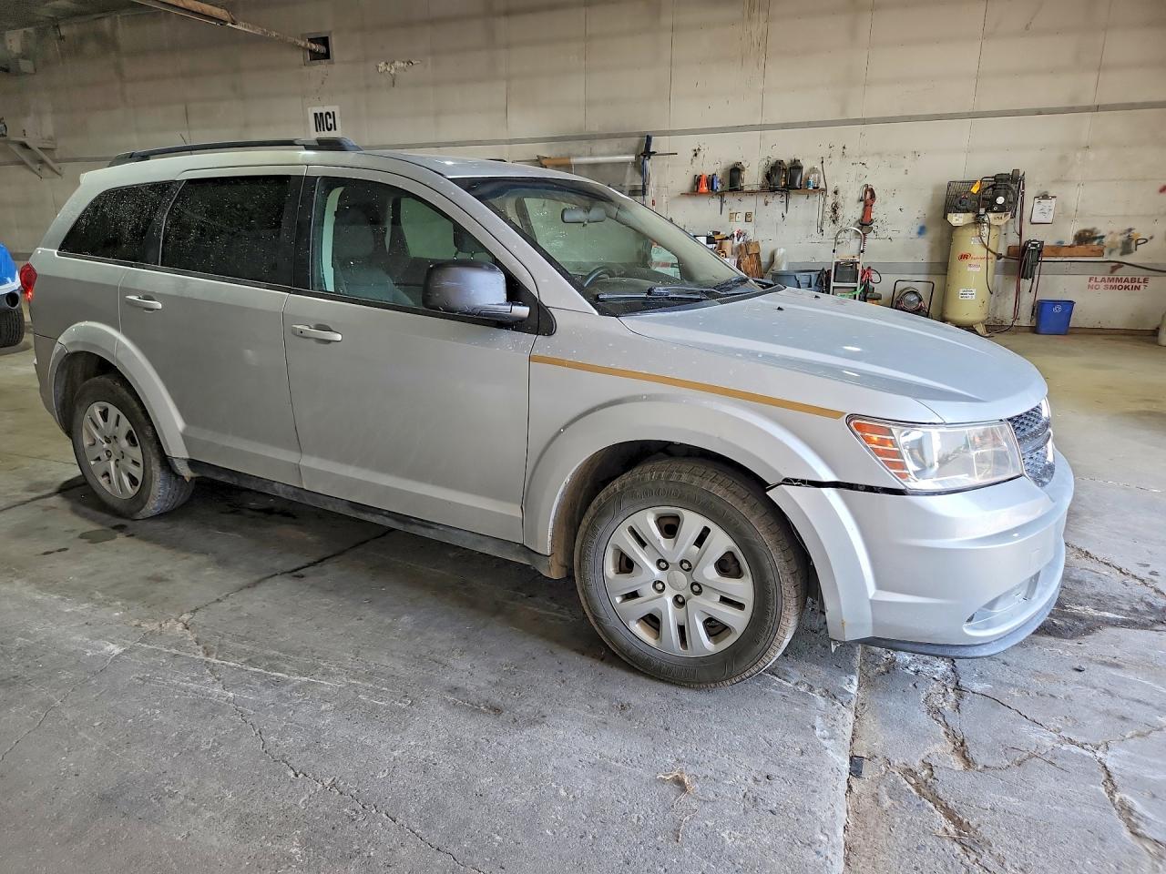 2014 Dodge Journey Se Silver vin: 3C4PDDAG0ET199745