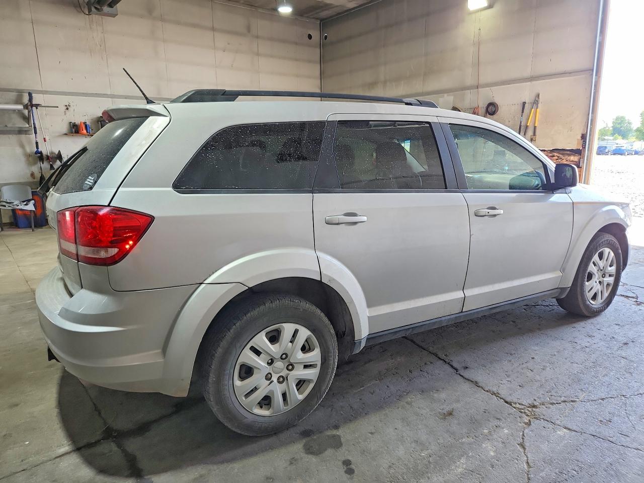 2014 Dodge Journey Se Silver vin: 3C4PDDAG0ET199745