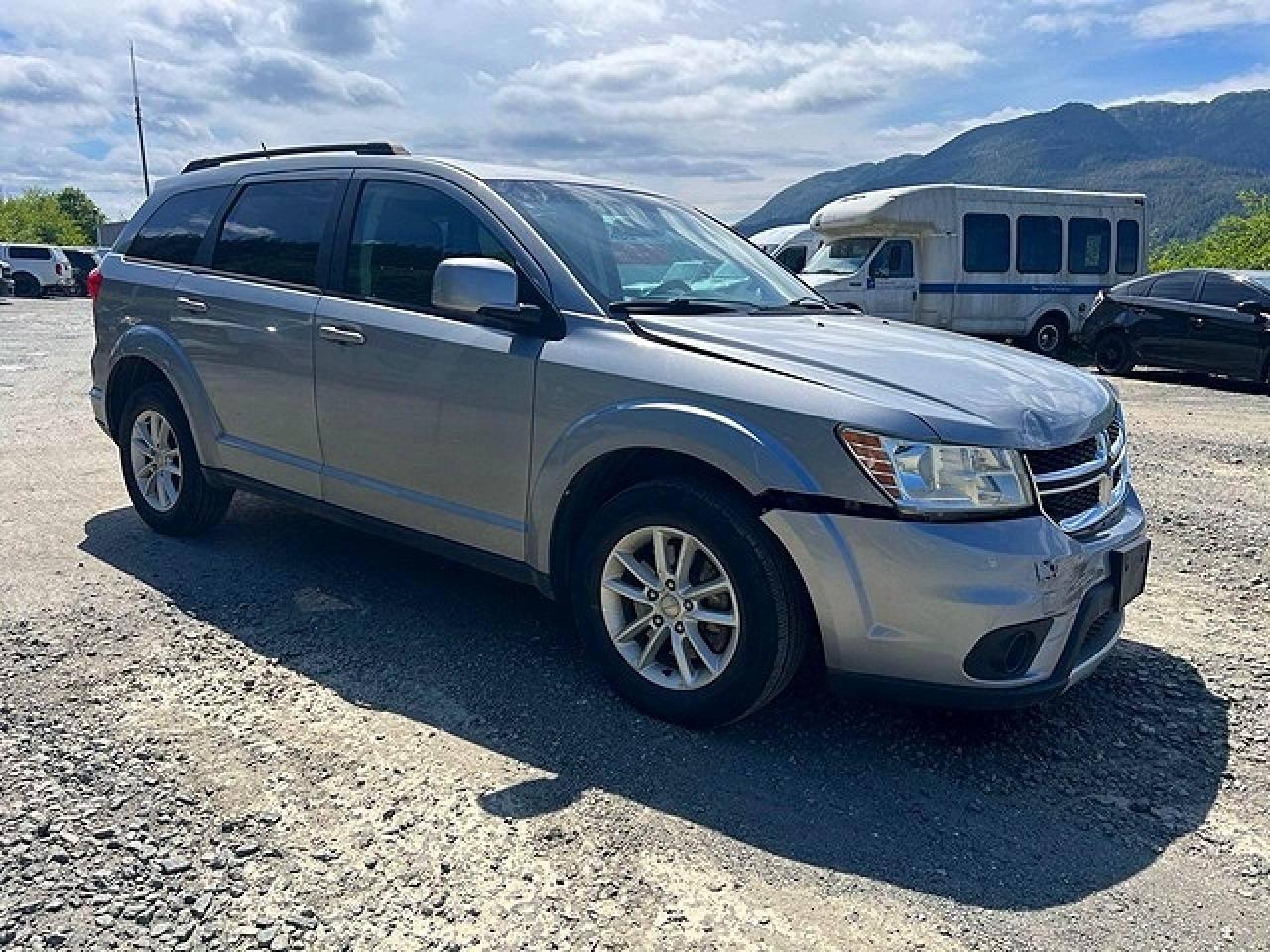 2015 Dodge Journey Sxt Silver vin: 3C4PDDBG0FT593424
