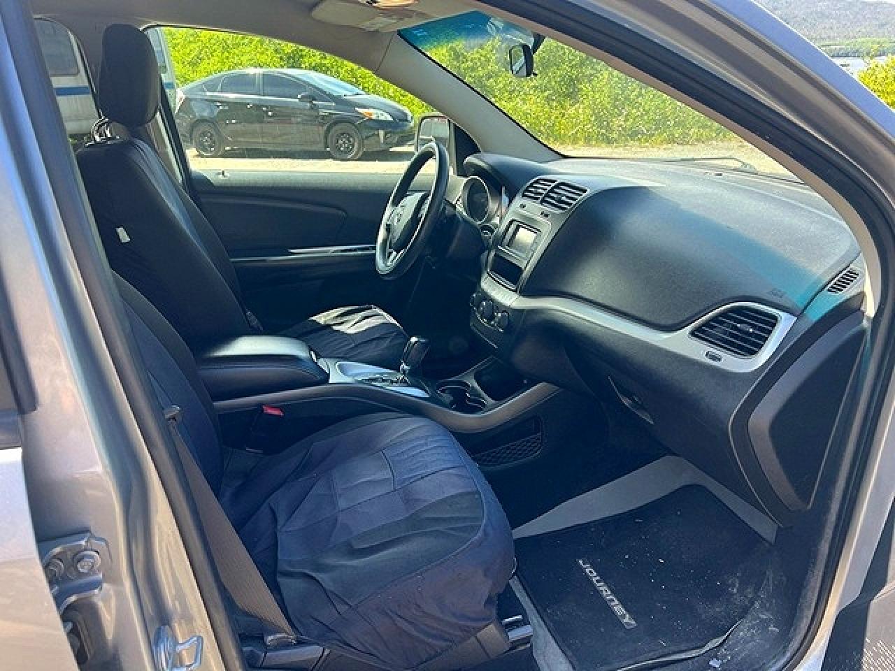 2015 Dodge Journey Sxt Silver vin: 3C4PDDBG0FT593424