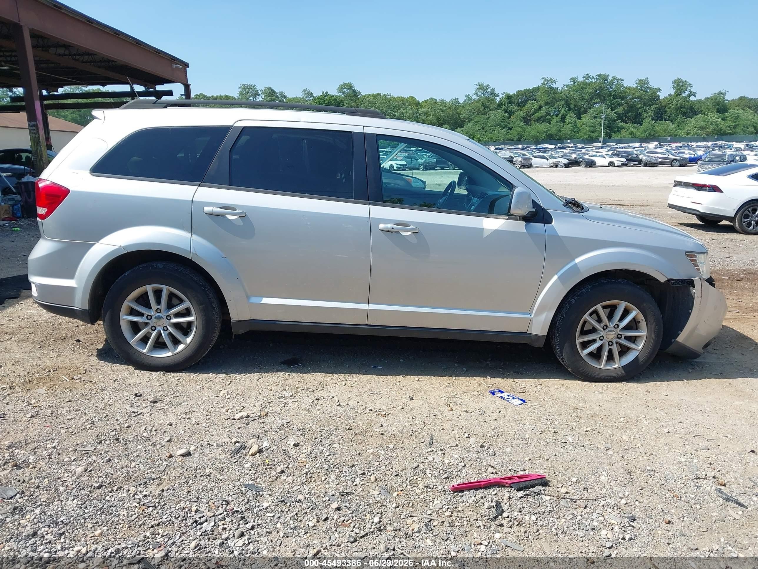 2013 Dodge Journey Sxt Silver vin: 3C4PDDBG1DT559098