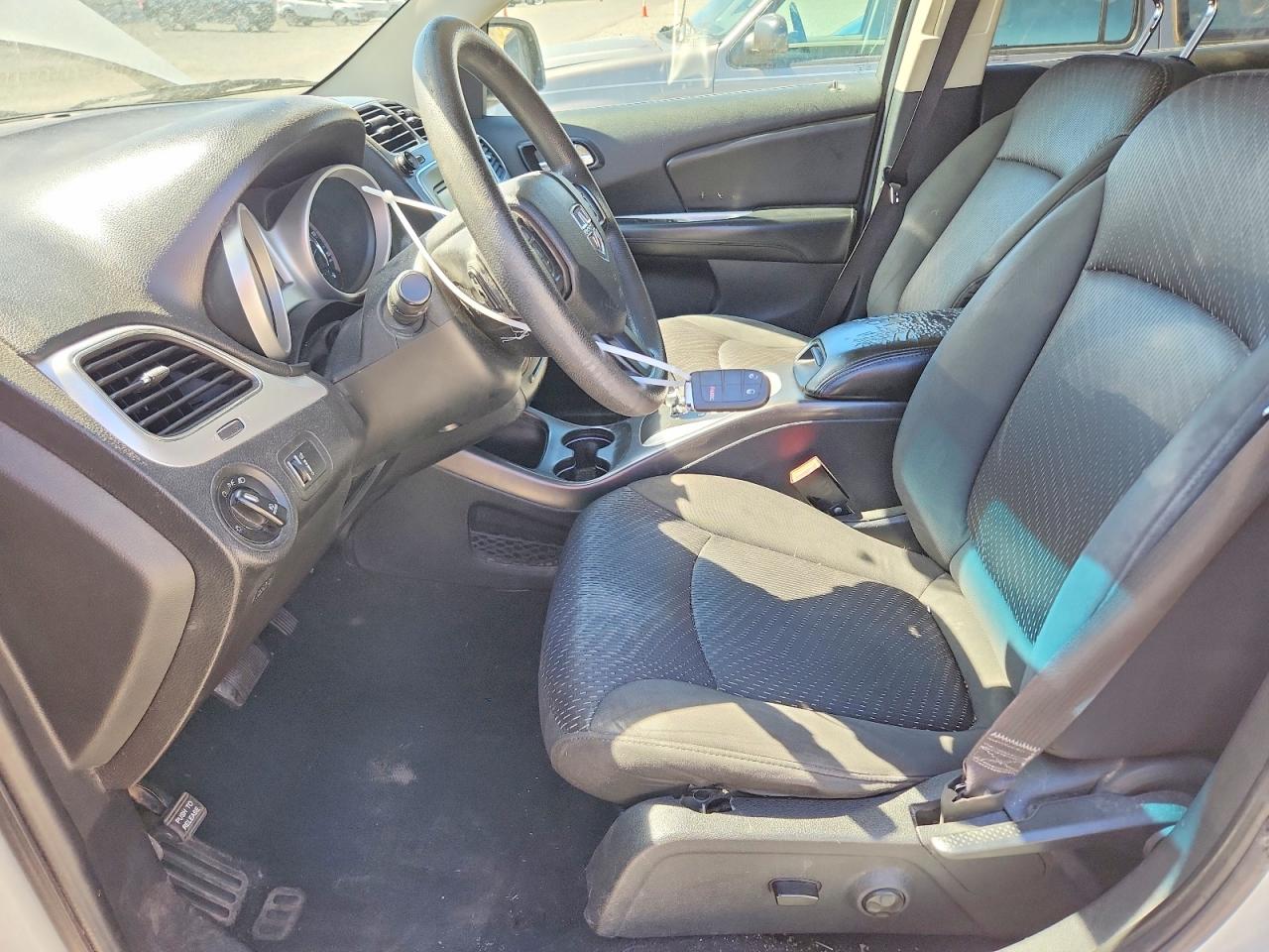 2015 Dodge Journey Sxt White vin: 3C4PDDBG1FT755433