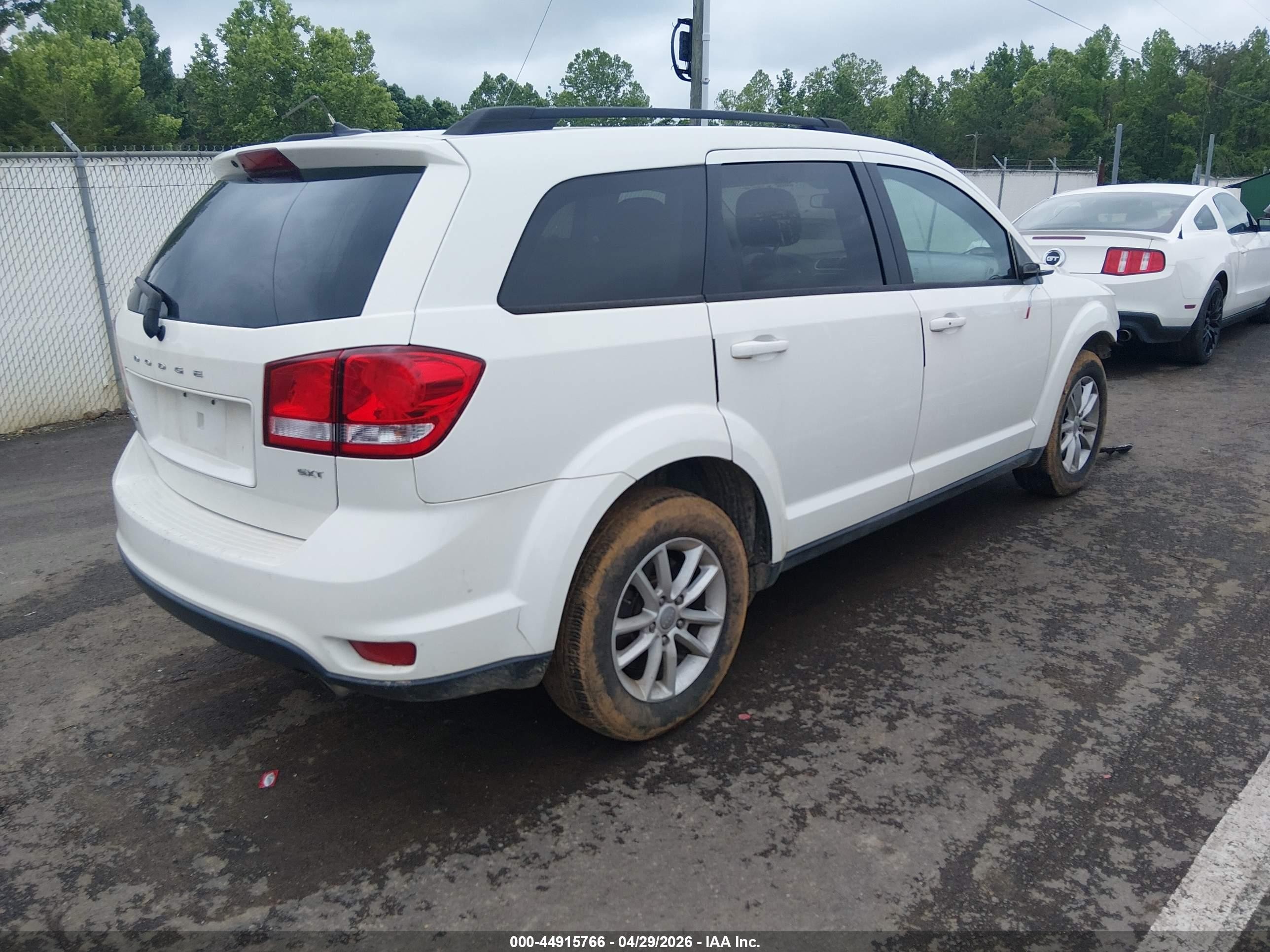 2013 Dodge Journey Sxt White vin: 3C4PDDBG2DT615212
