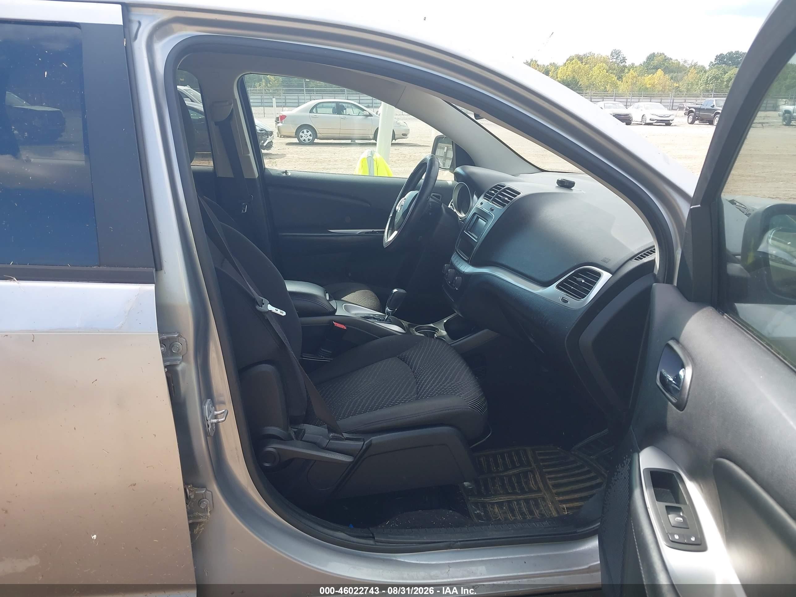 2015 Dodge Journey Sxt Silver vin: 3C4PDDBG2FT566483