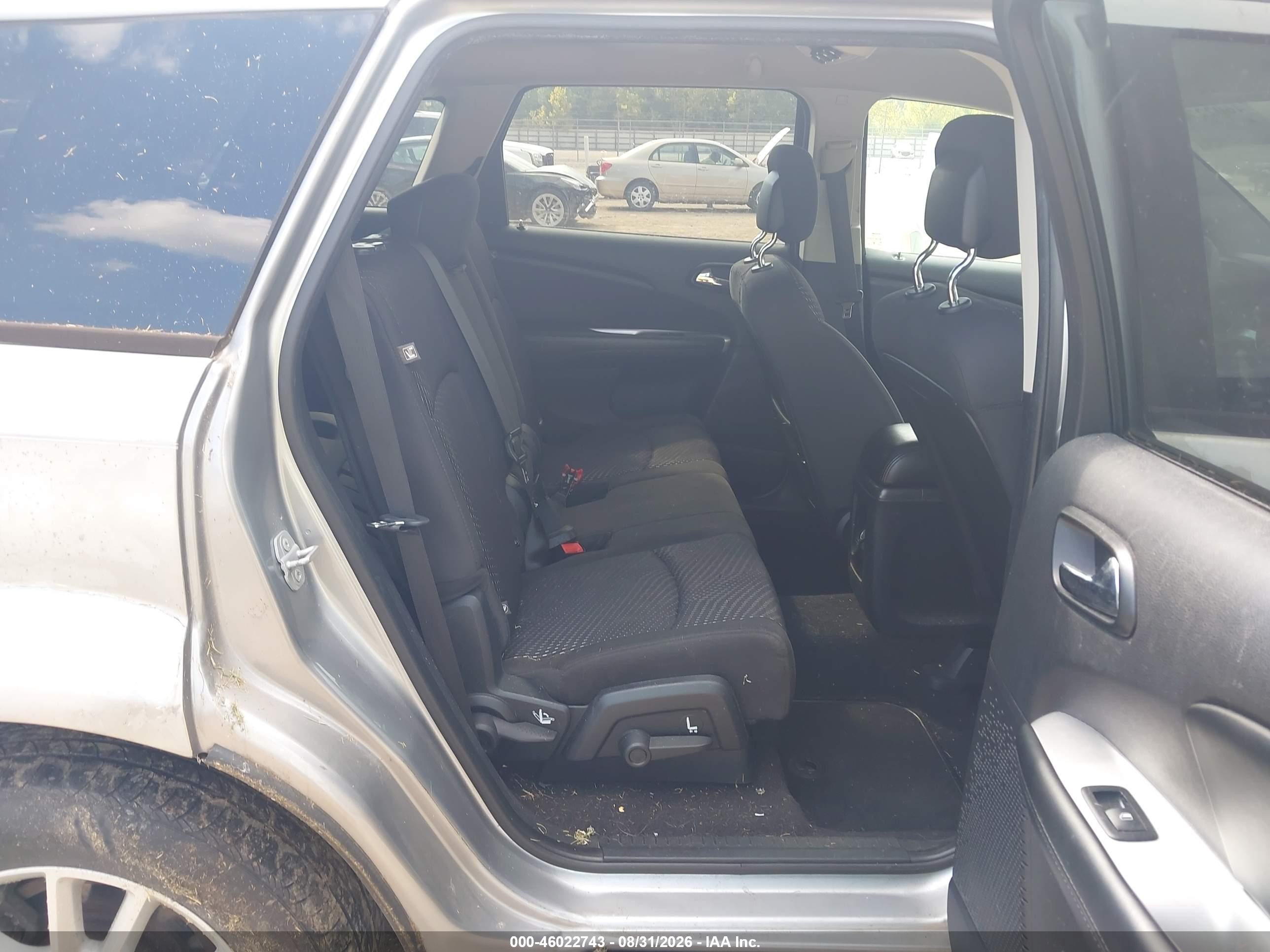 2015 Dodge Journey Sxt Silver vin: 3C4PDDBG2FT566483