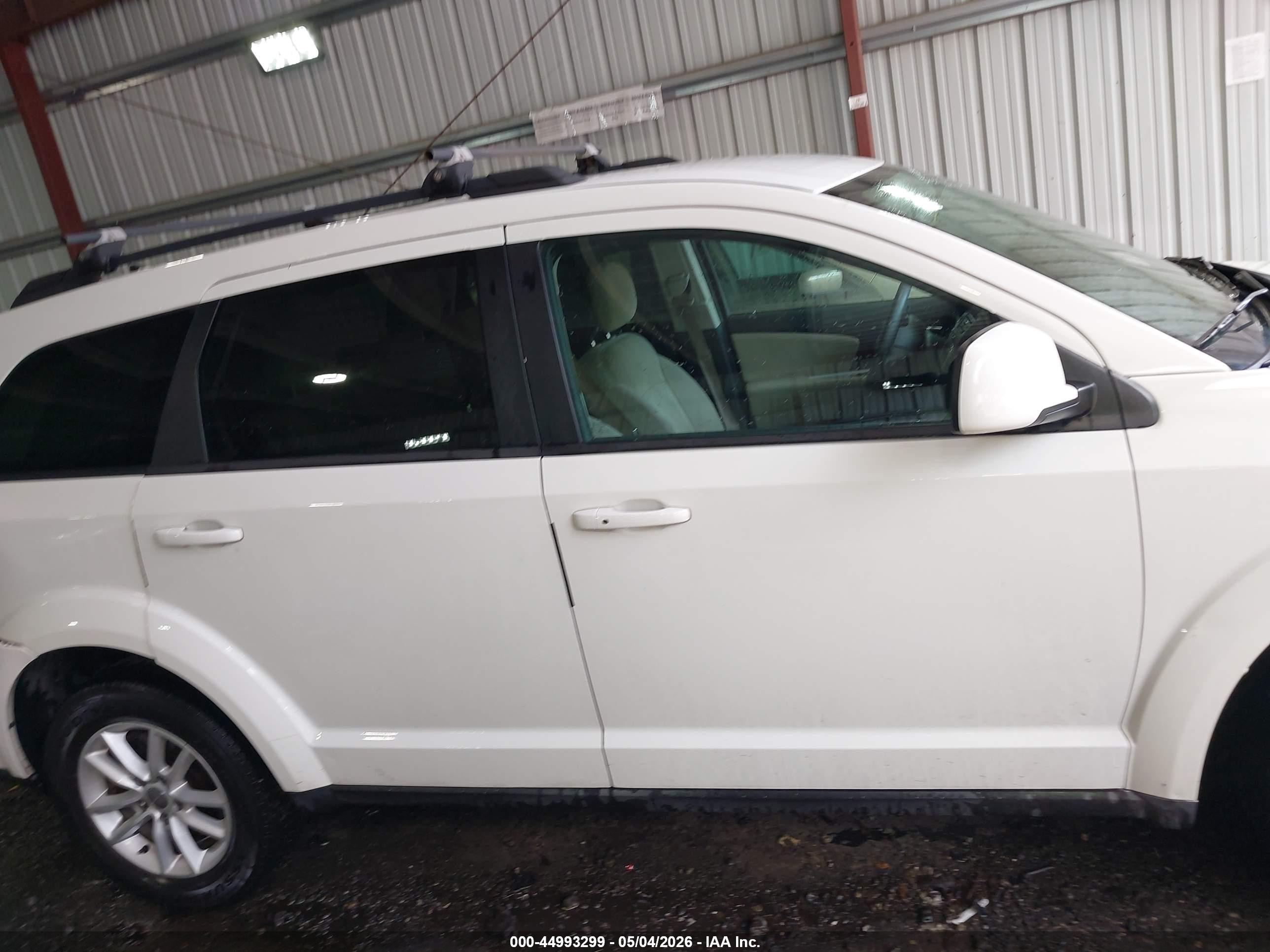 2013 Dodge Journey Sxt White vin: 3C4PDDBG3DT592412