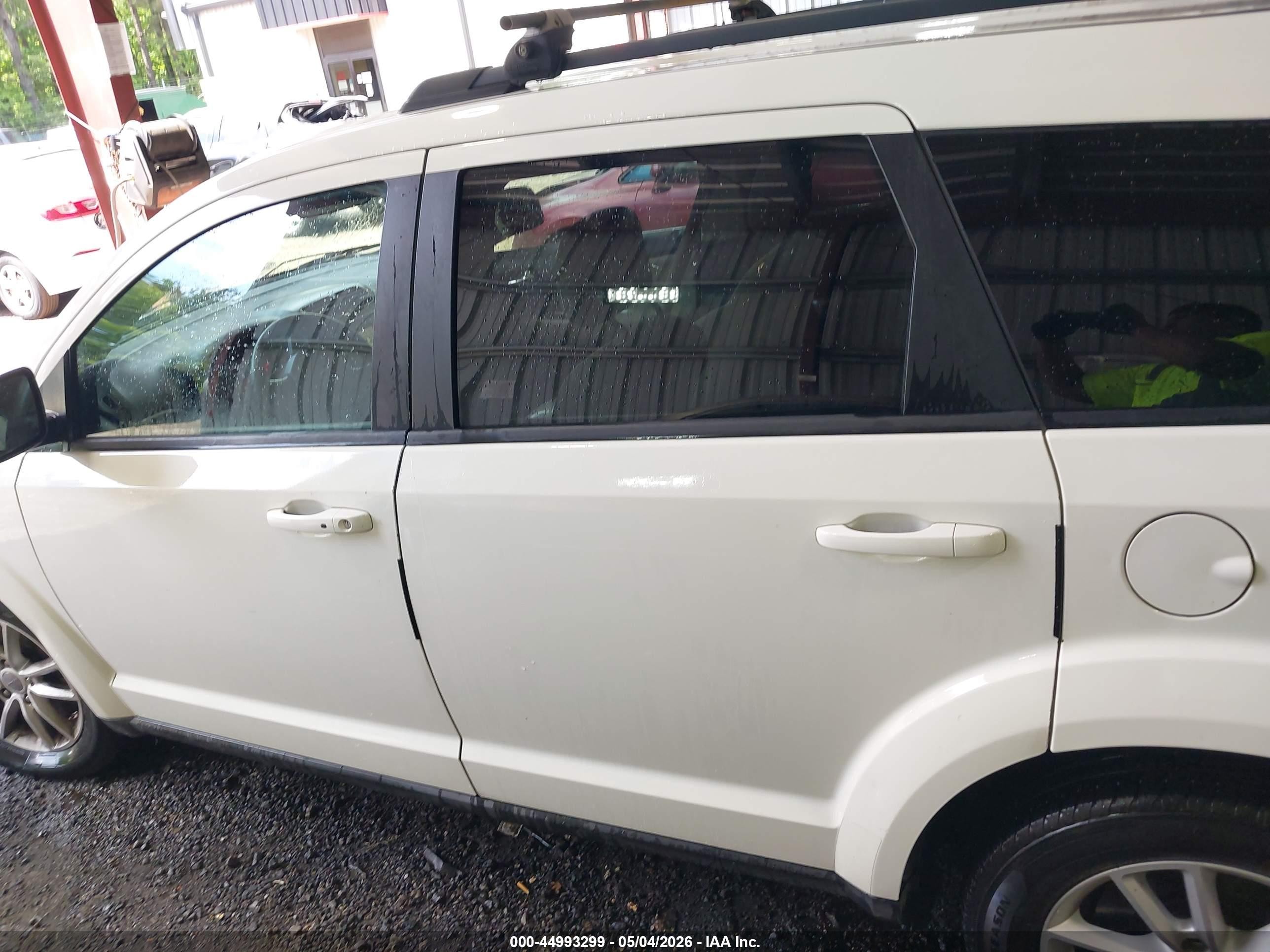 2013 Dodge Journey Sxt White vin: 3C4PDDBG3DT592412
