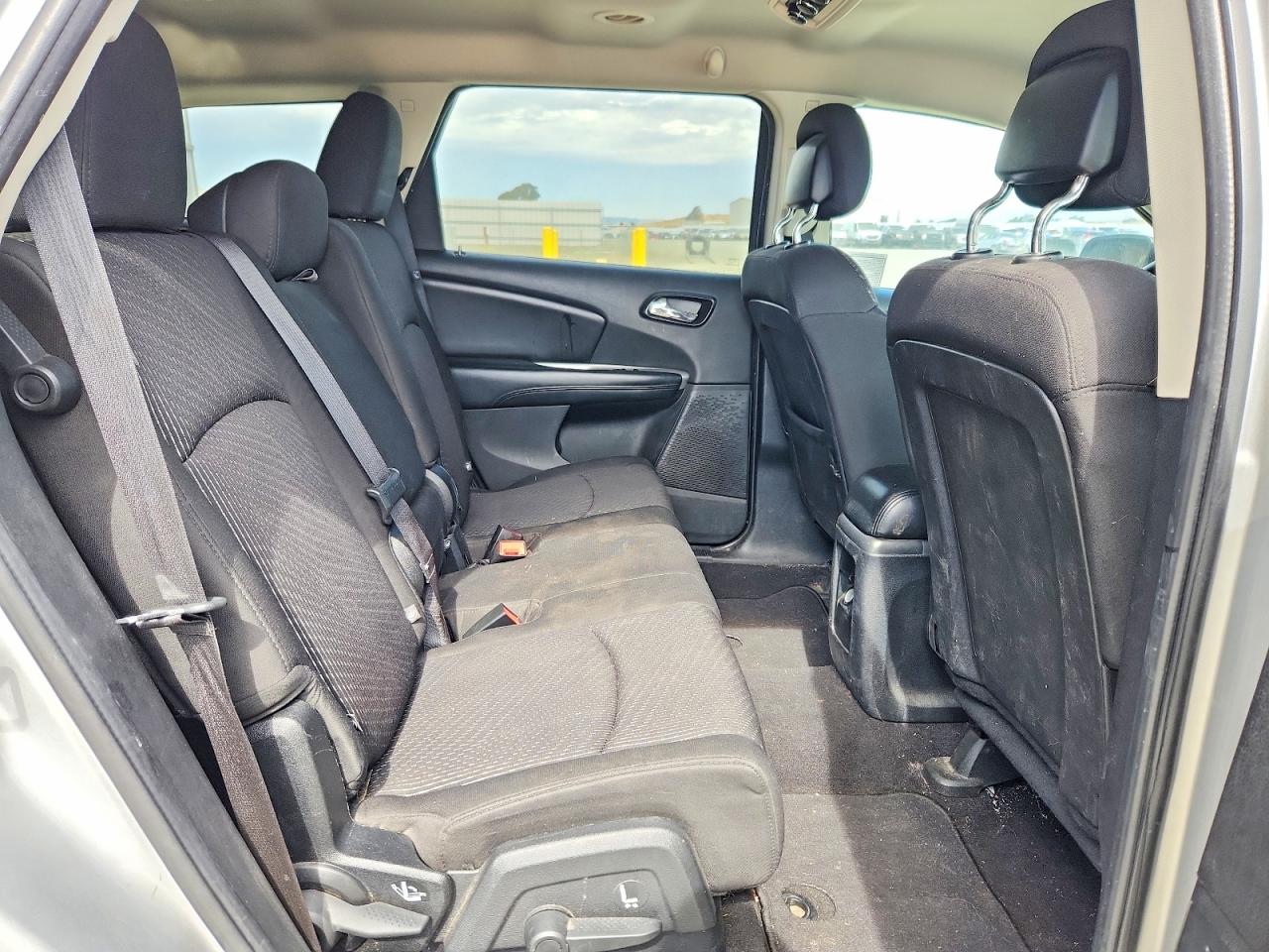 2014 Dodge Journey Sxt Silver vin: 3C4PDDBG3ET250847
