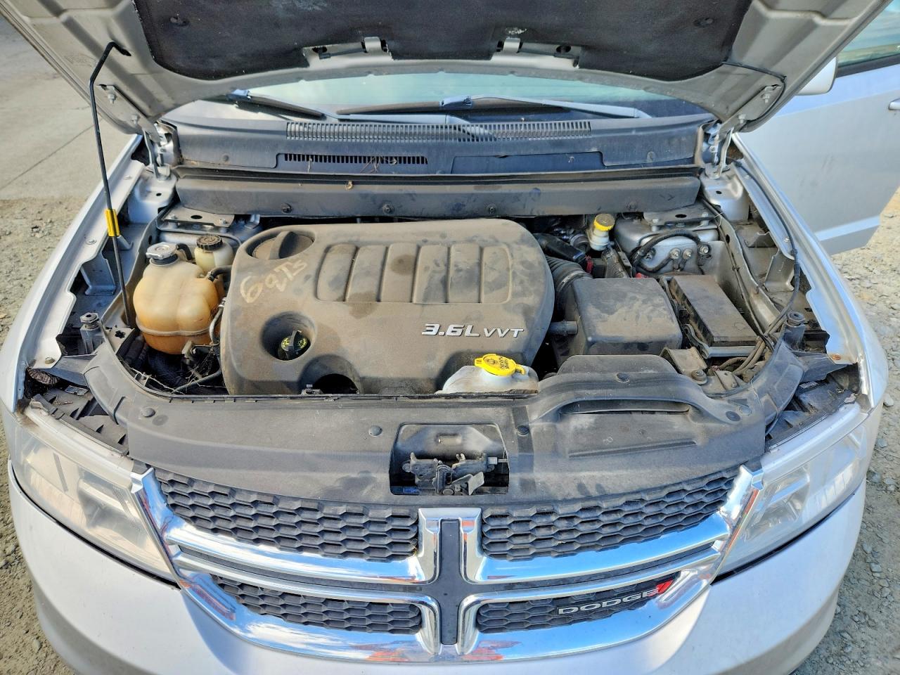 2014 Dodge Journey Sxt Silver vin: 3C4PDDBG3ET250847