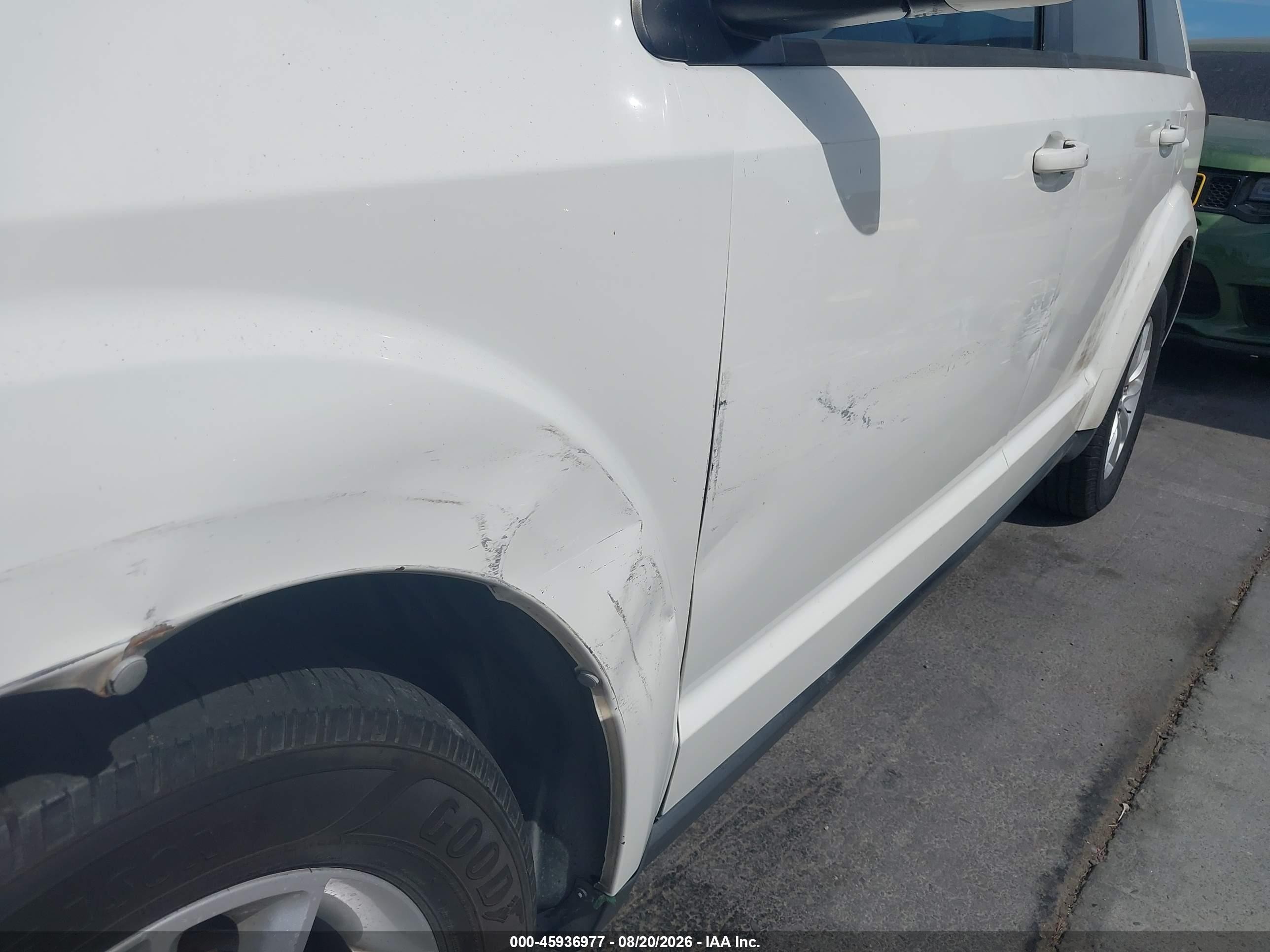 2013 Dodge Journey Sxt White vin: 3C4PDDBG4DT685388