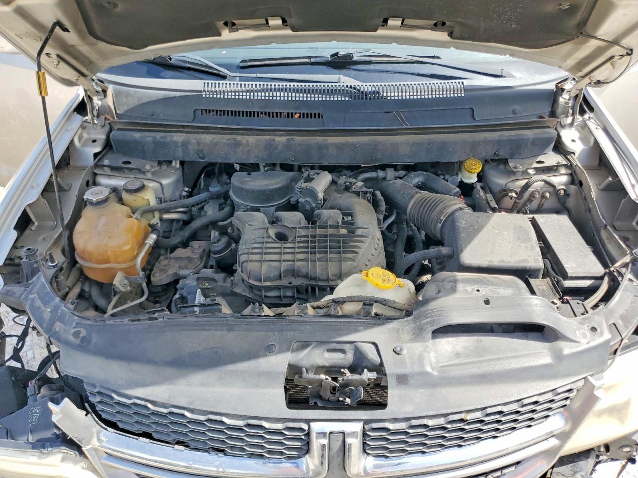 2012 Dodge Journey Sxt Silver vin: 3C4PDDBG5CT134806