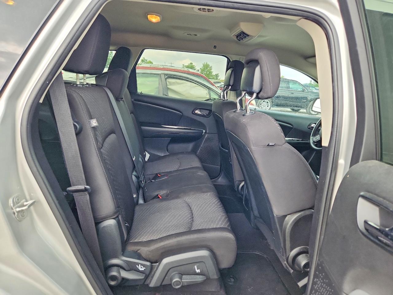 2014 Dodge Journey Sxt Silver vin: 3C4PDDBG5ET113134