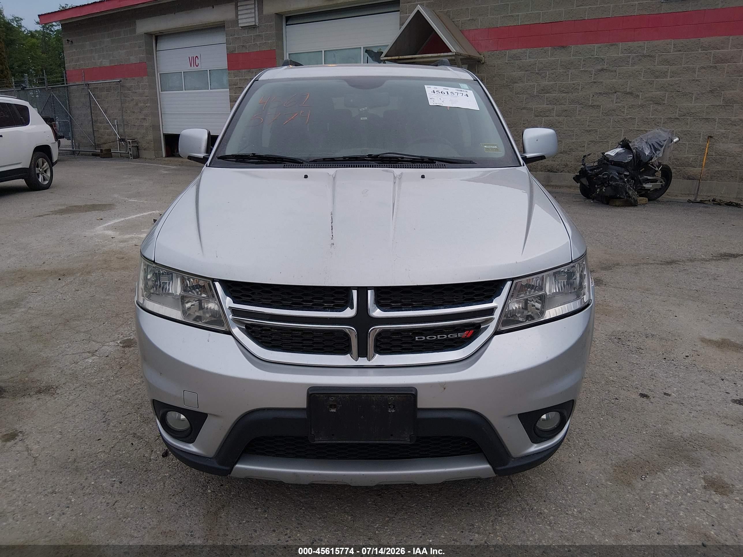 2014 Dodge Journey Sxt Silver vin: 3C4PDDBG6ET167025