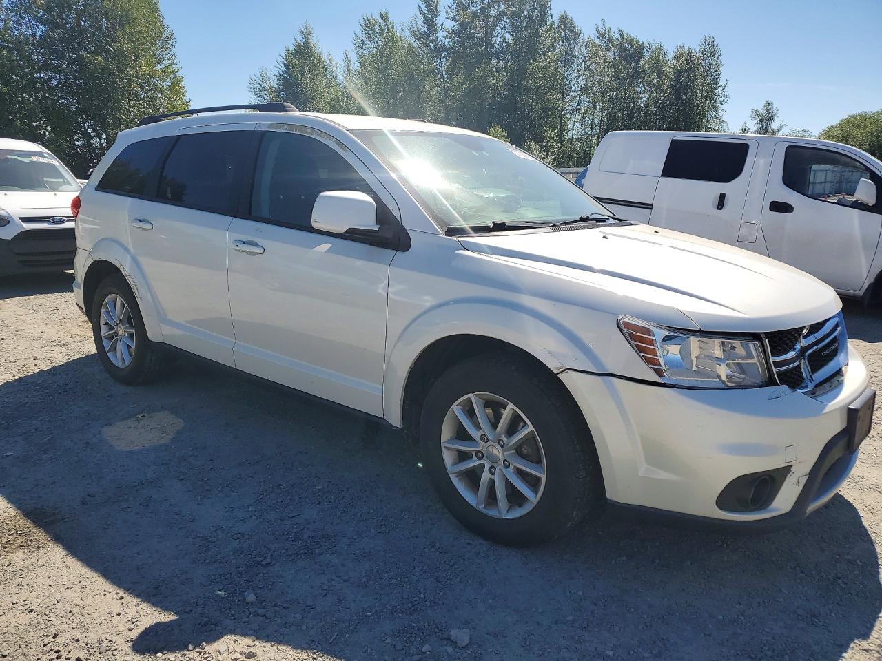 2014 Dodge Journey Sxt White vin: 3C4PDDBG6ET187811