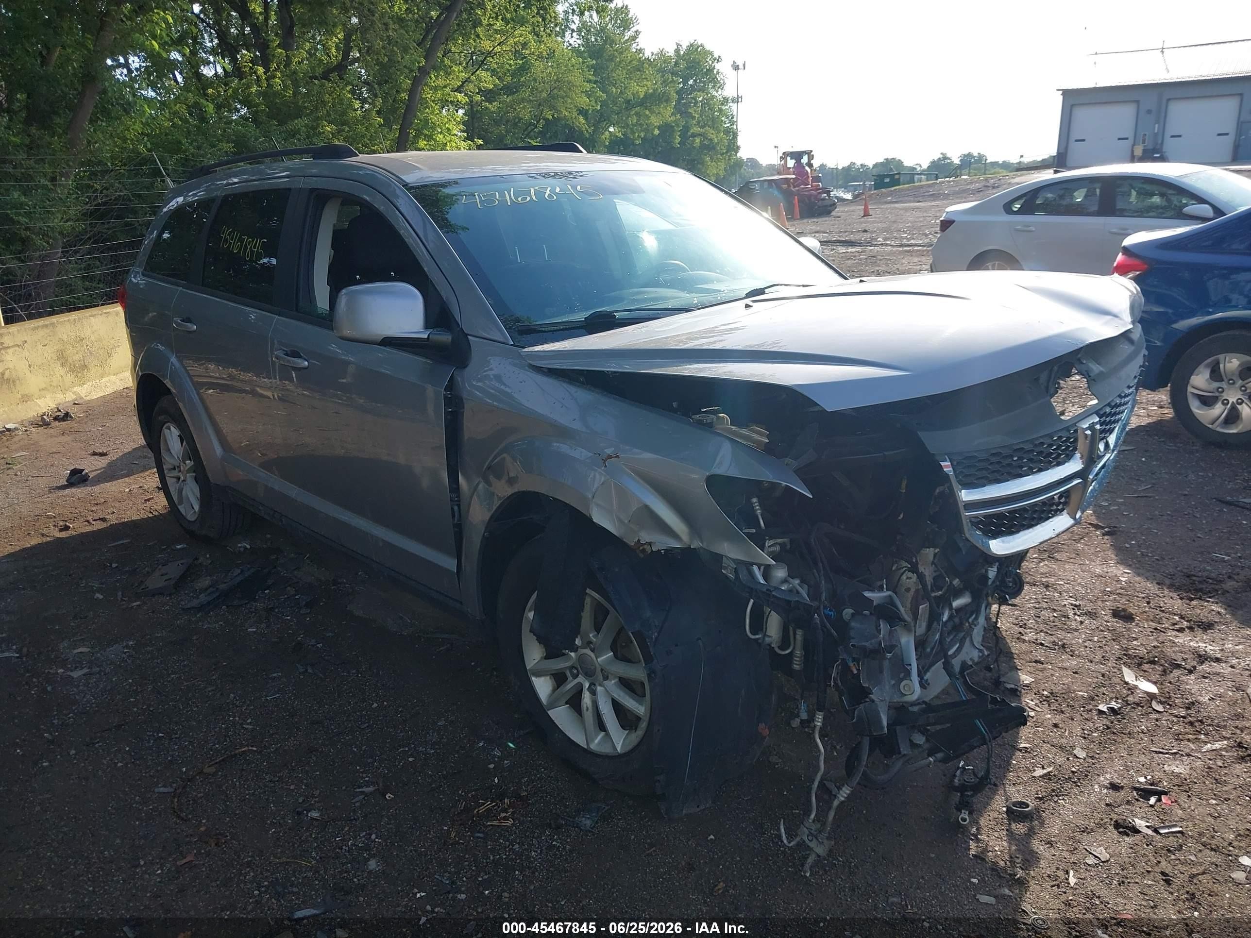 2015 Dodge Journey Sxt Серебряный vin: 3C4PDDBG6FT554711